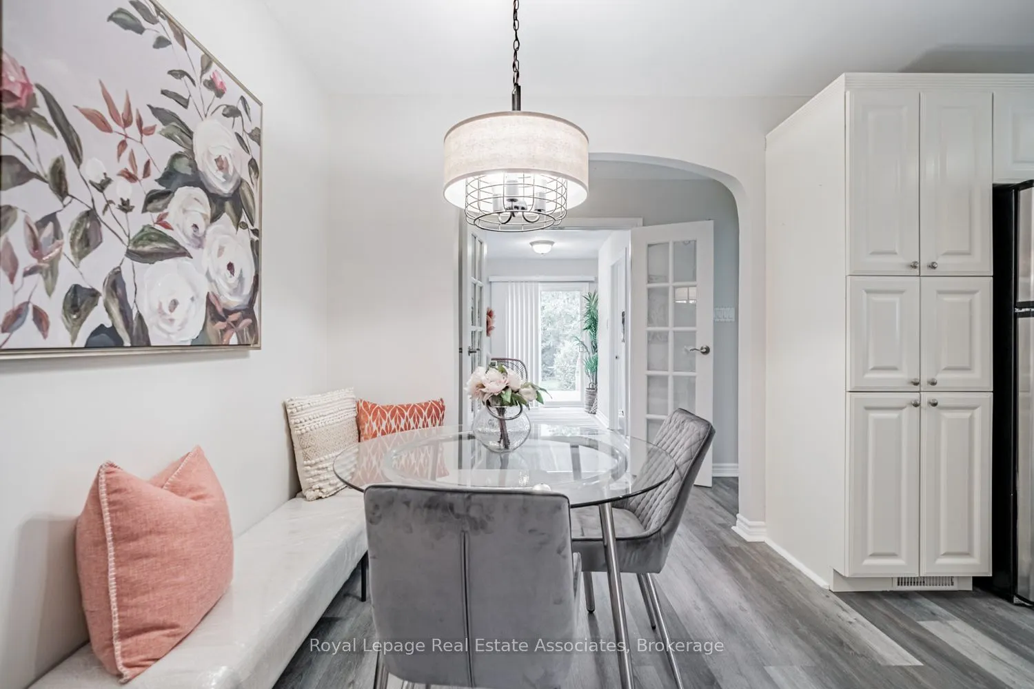 1094 Eastmount Avenue