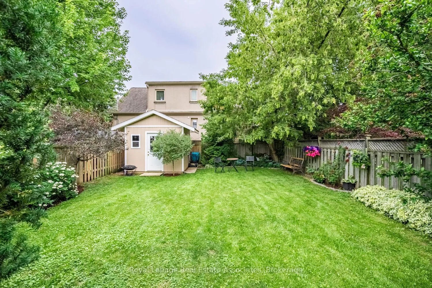 1094 Eastmount Avenue