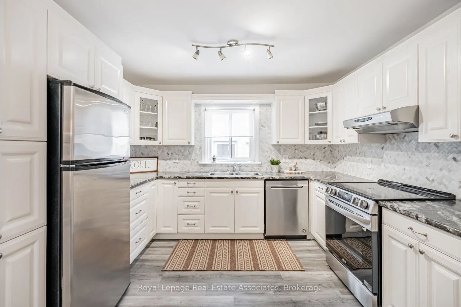 1094 Eastmount Avenue