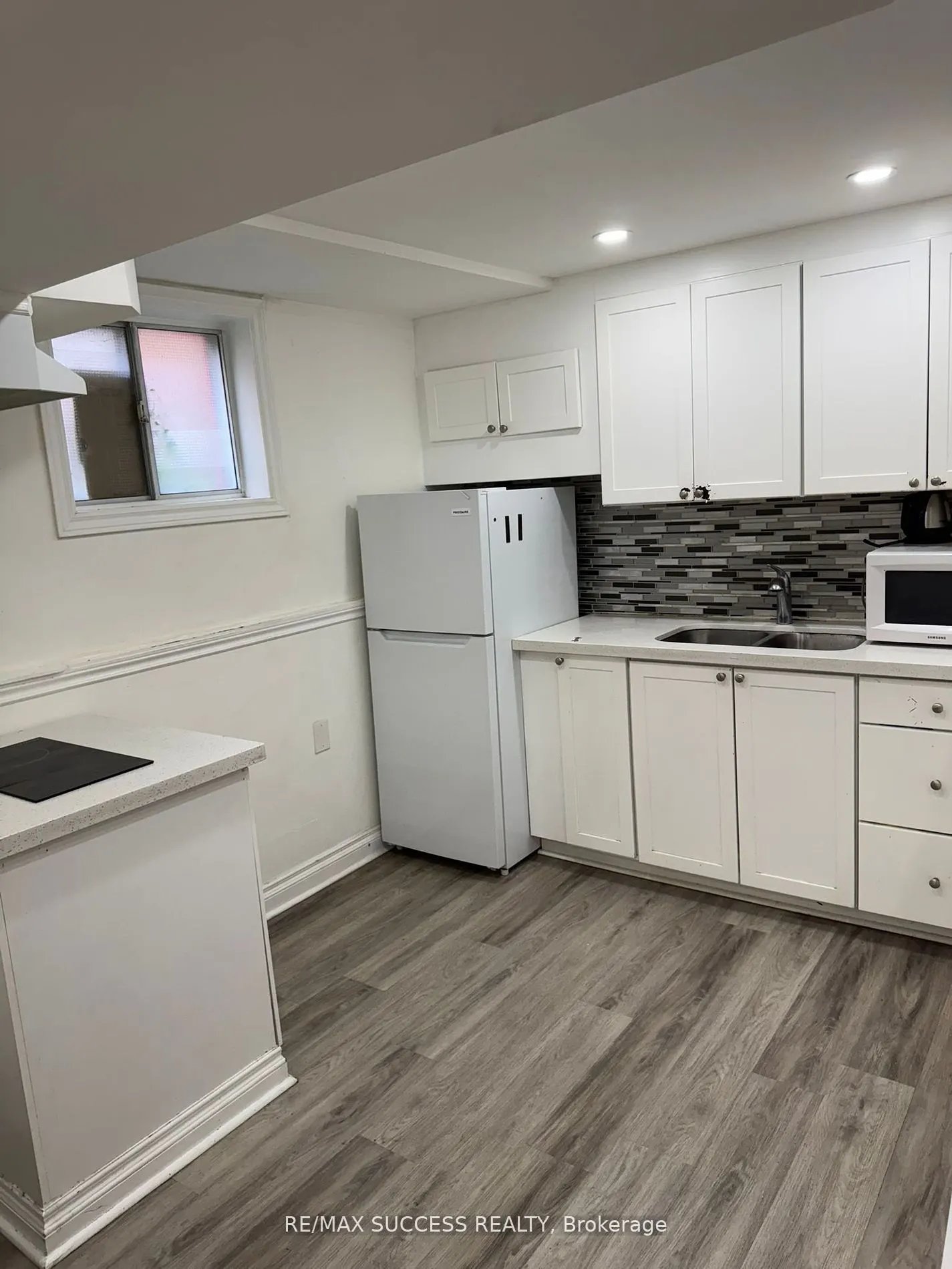 32 Martindale Crescent