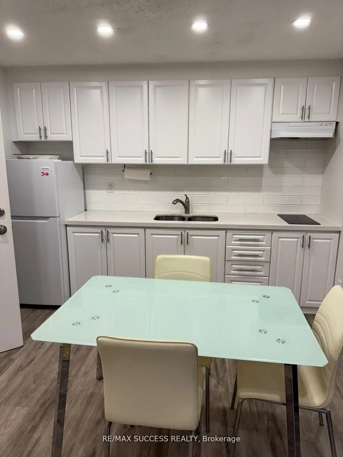 32 Martindale Crescent