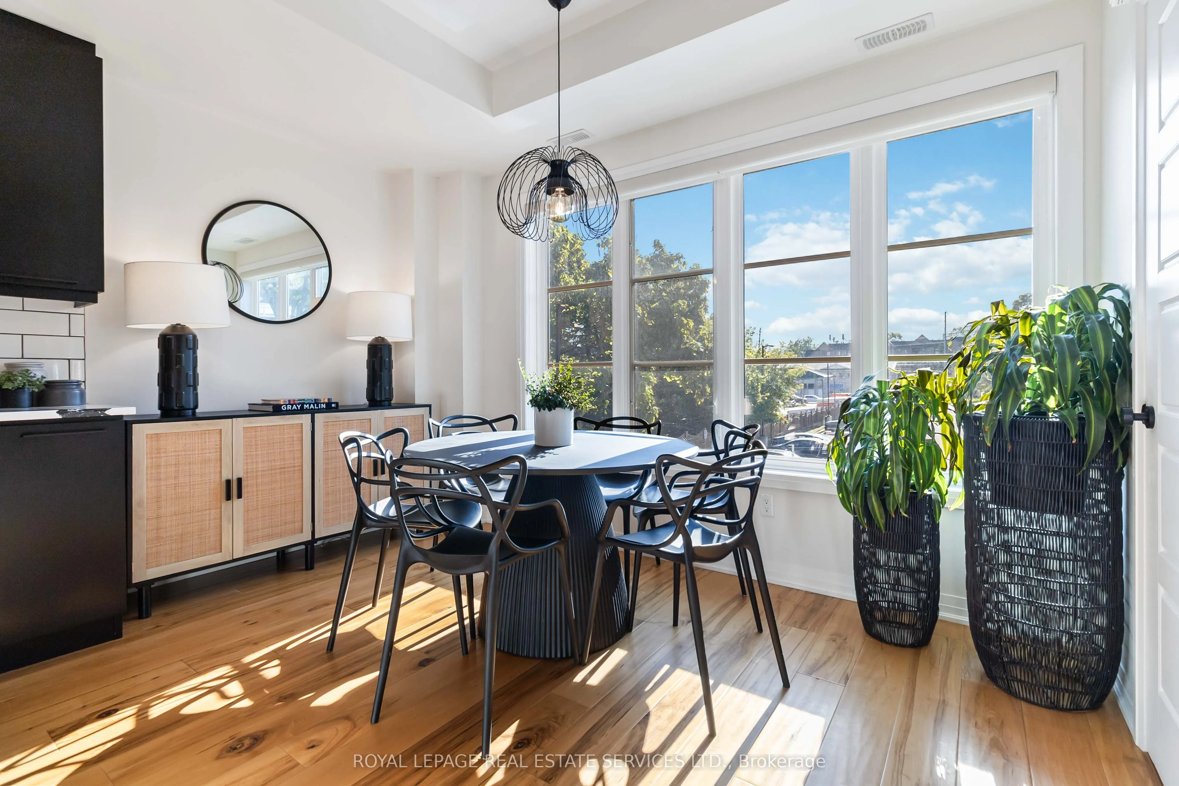 405 Plains Road E, #25