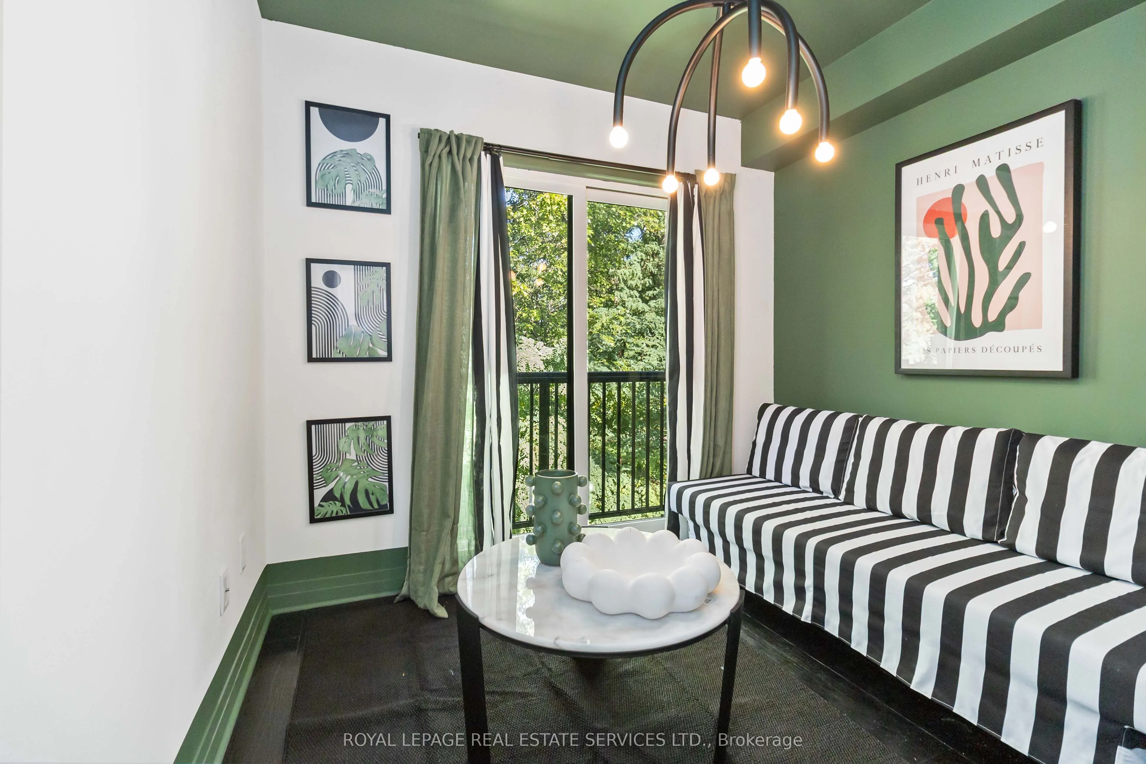 405 Plains Road E, #25