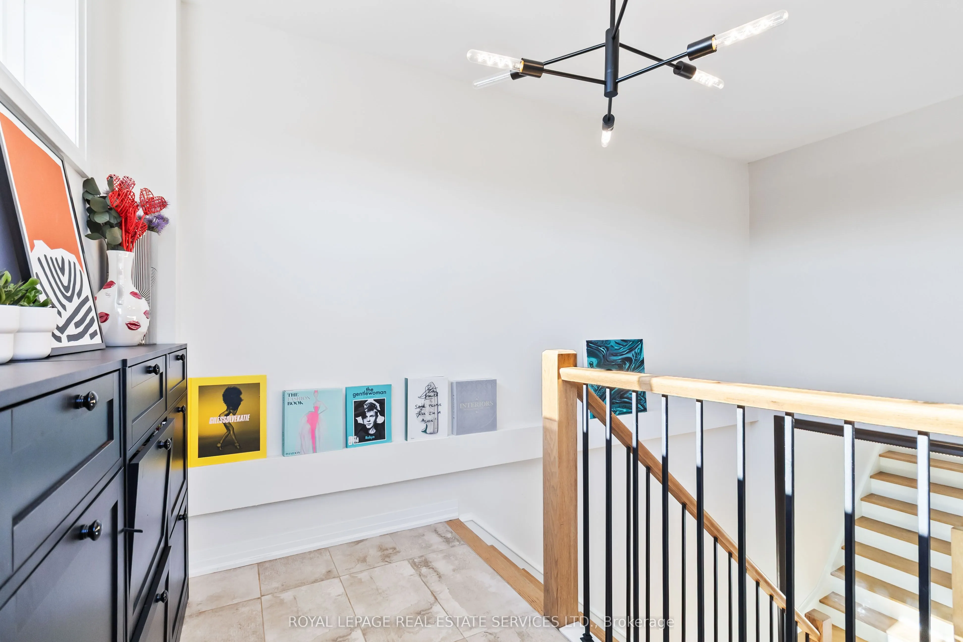 405 Plains Road E, #25