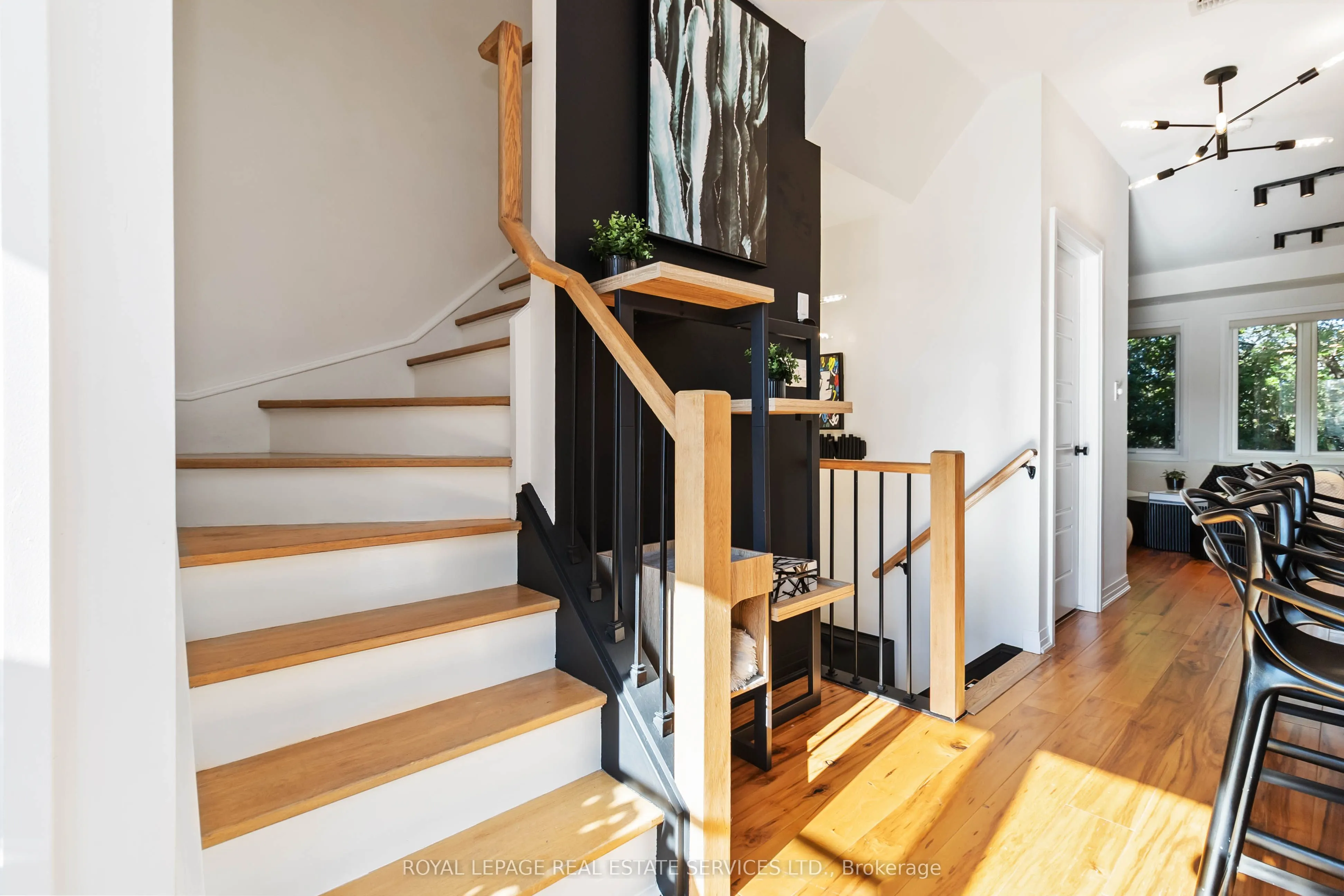 405 Plains Road E, #25