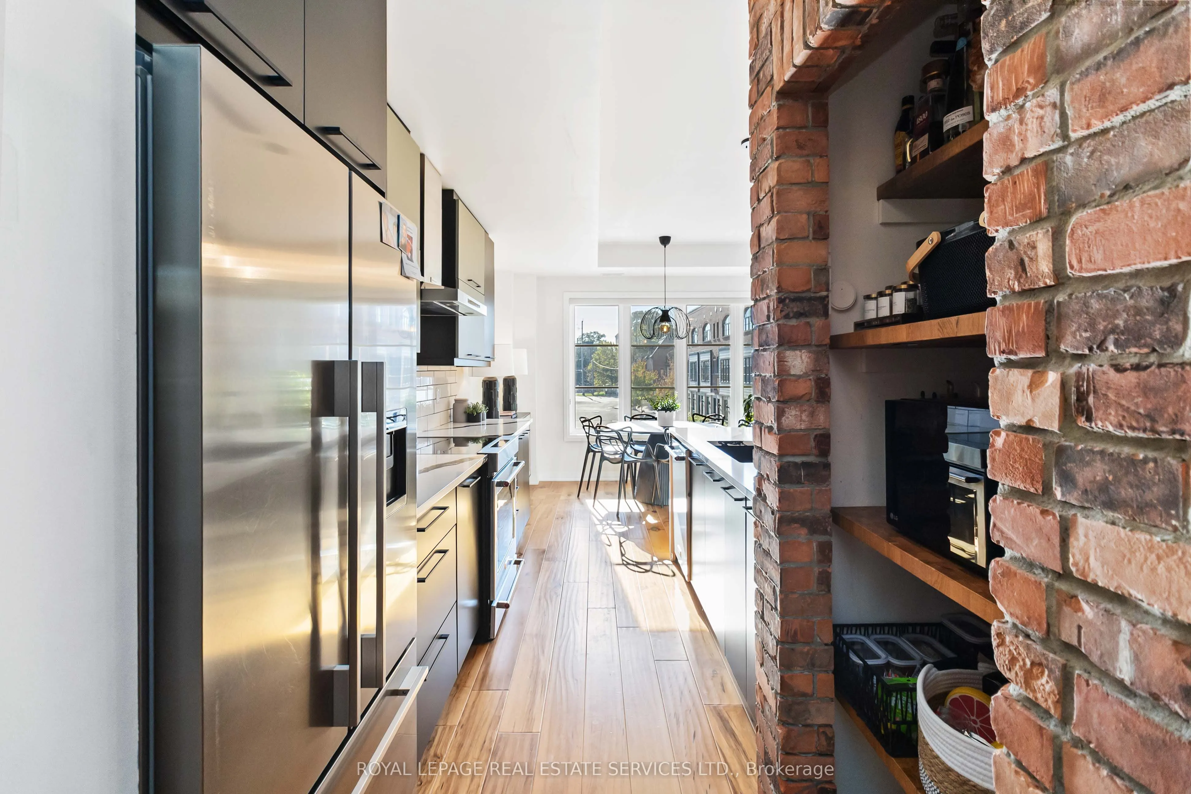 405 Plains Road E, #25