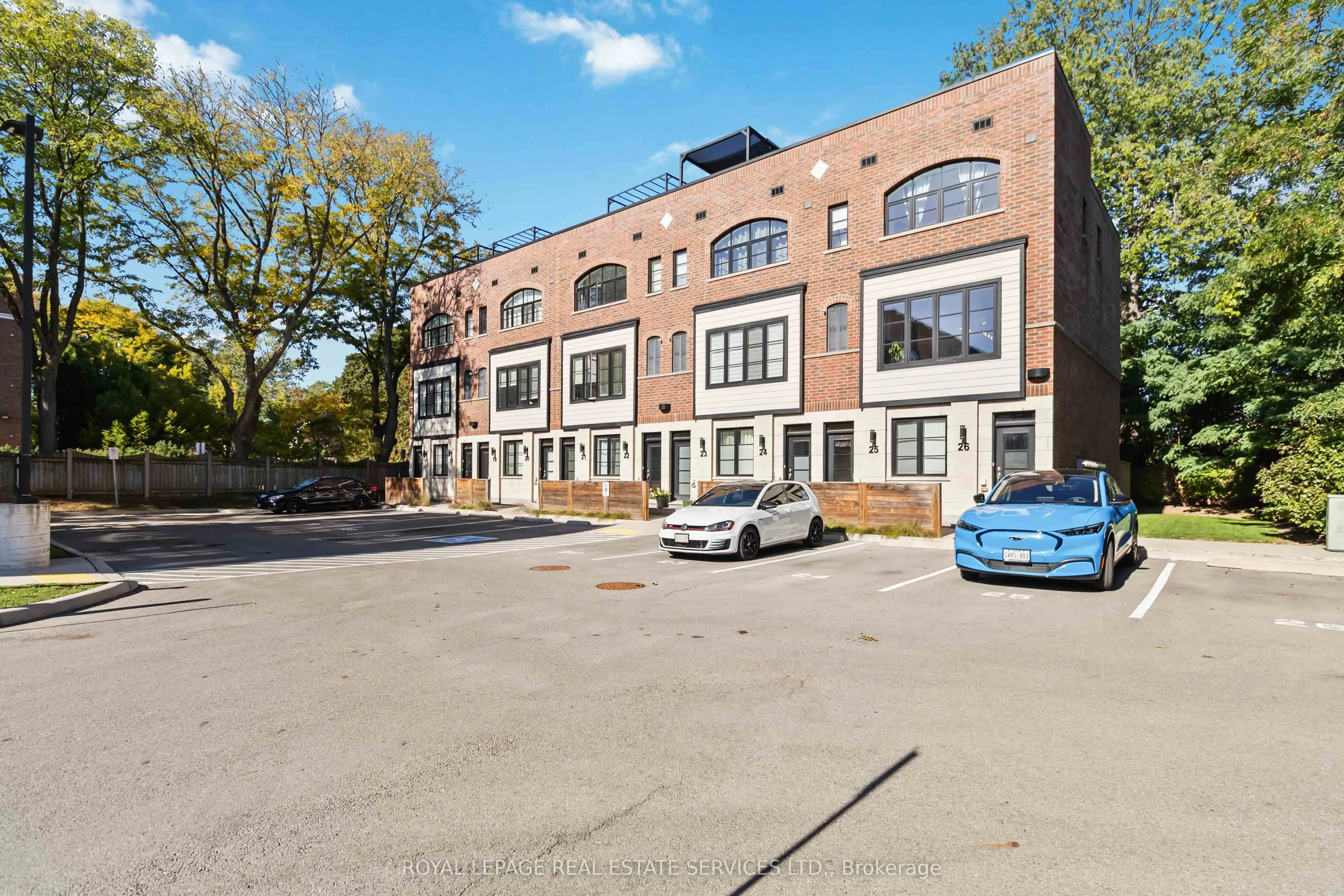 405 Plains Road E, #25