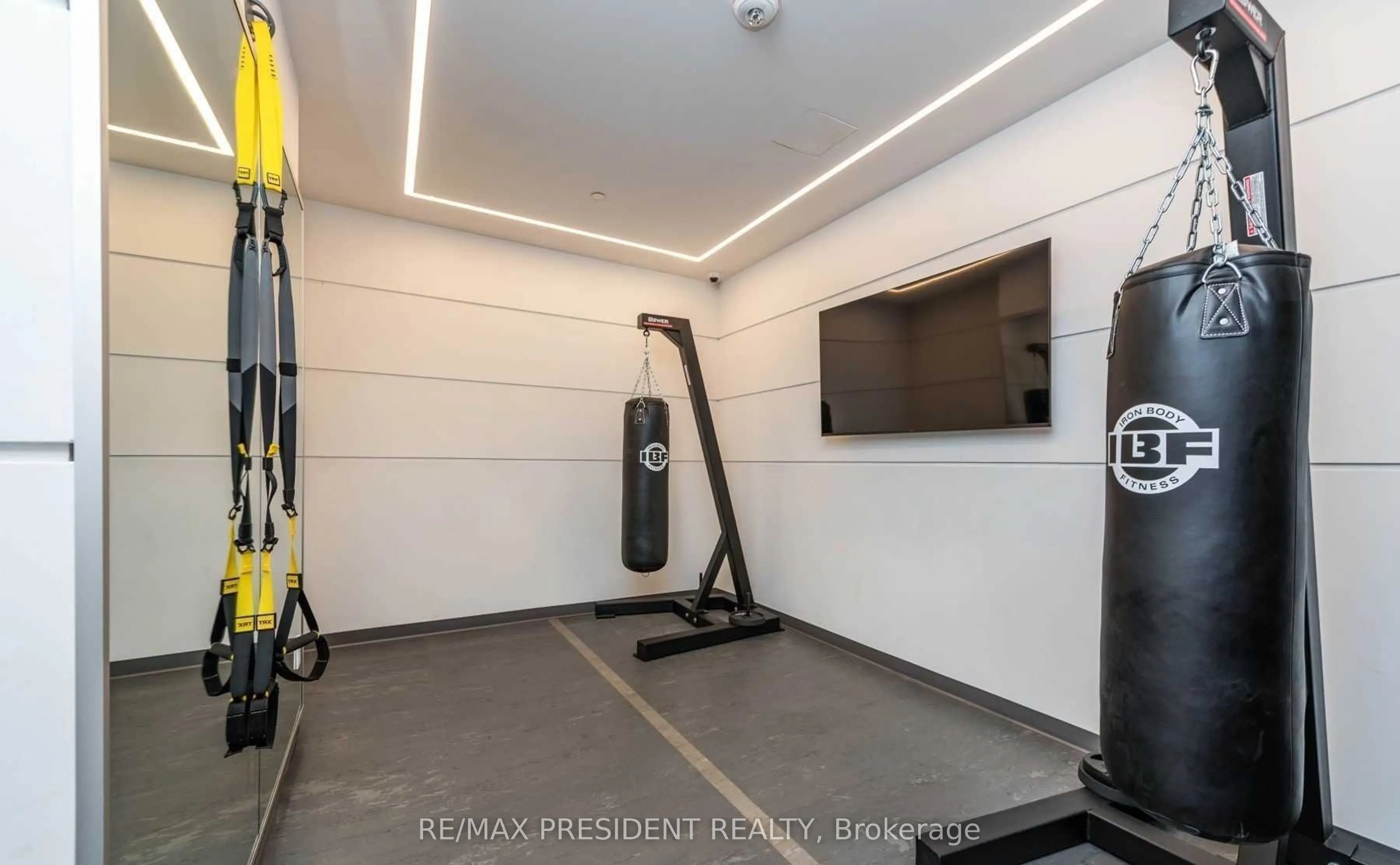 60 George Butchart Drive, #112