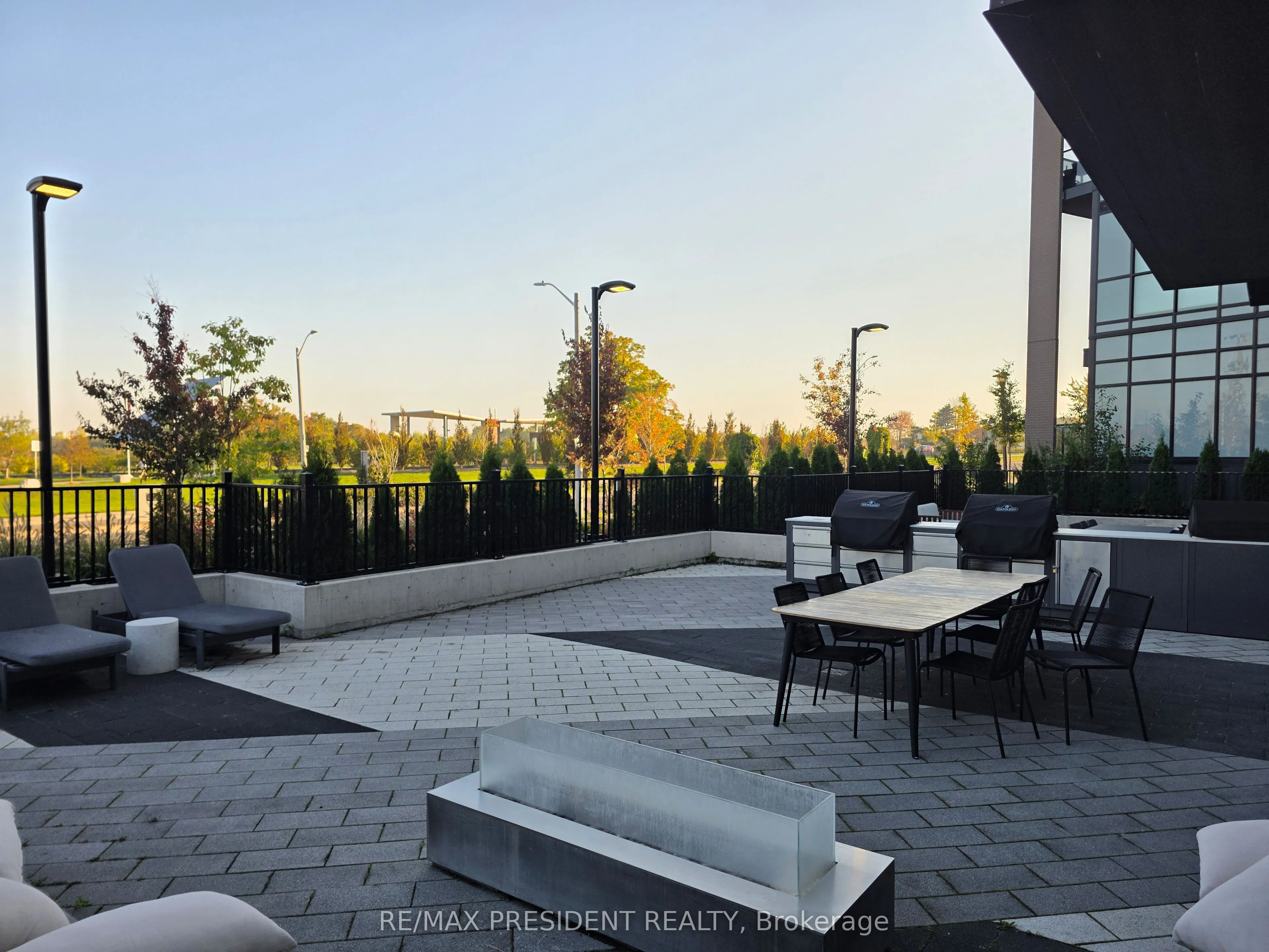 60 George Butchart Drive, #112