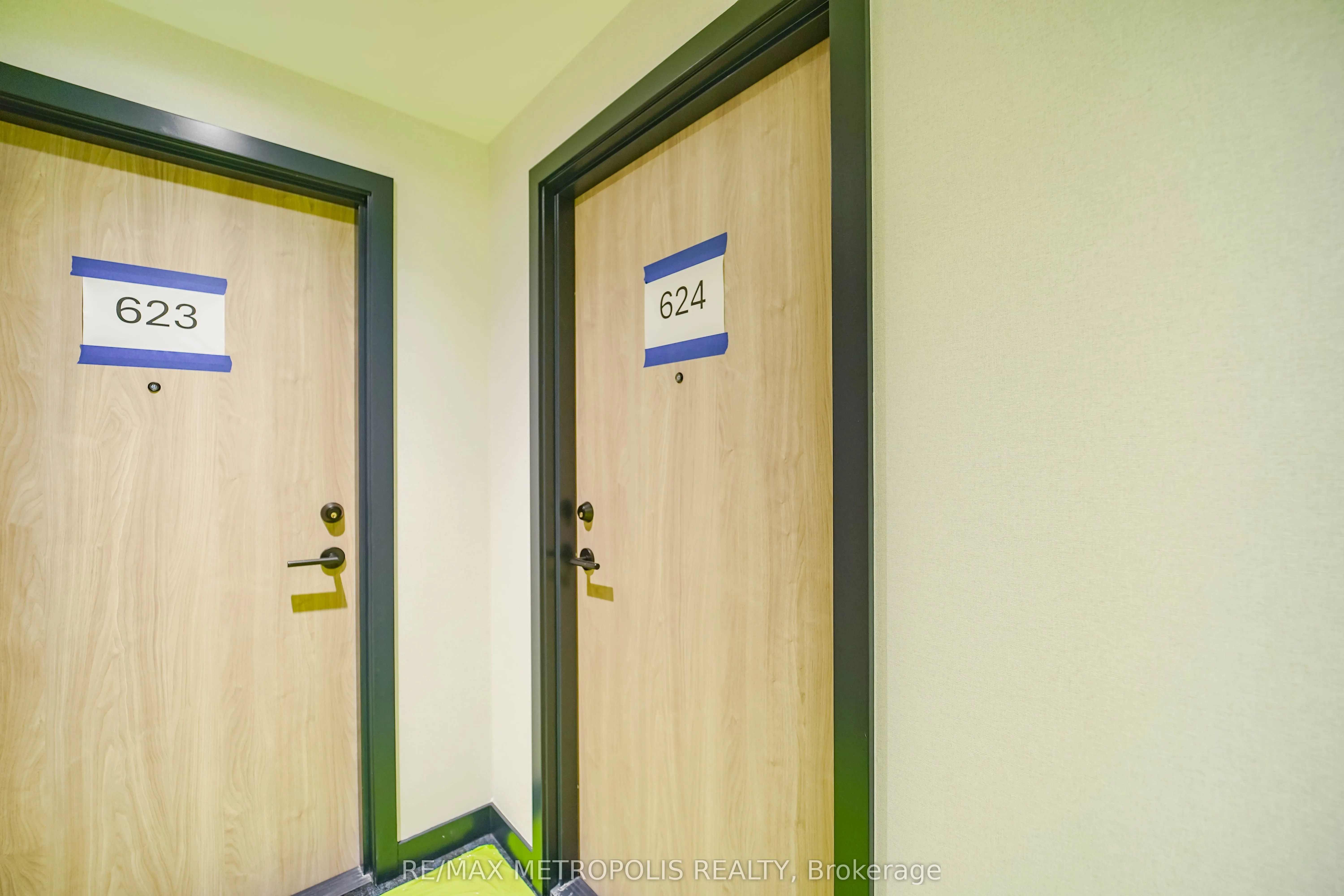 801 The Queensway, #624