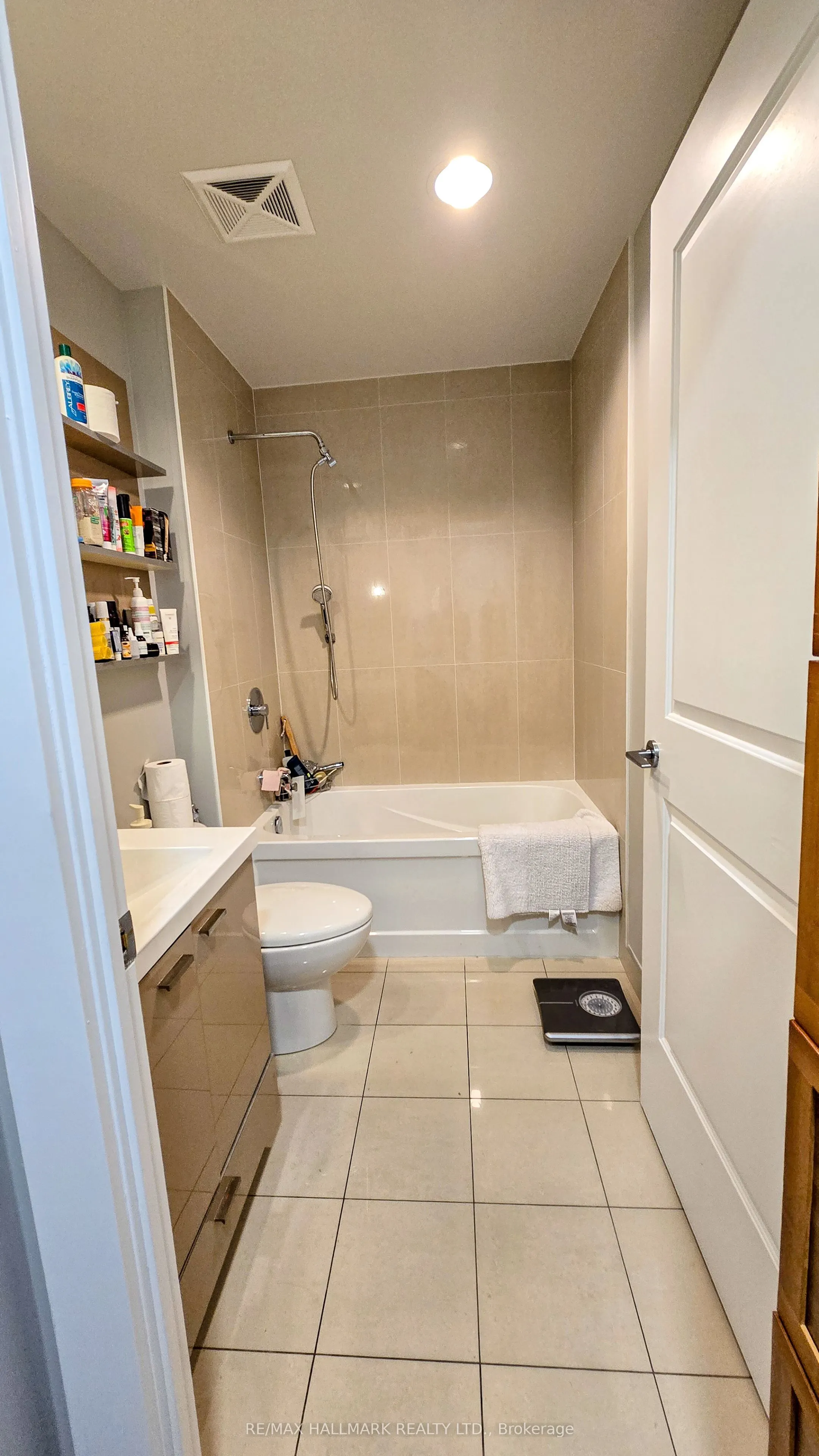 80 Marine Parade Drive, #905