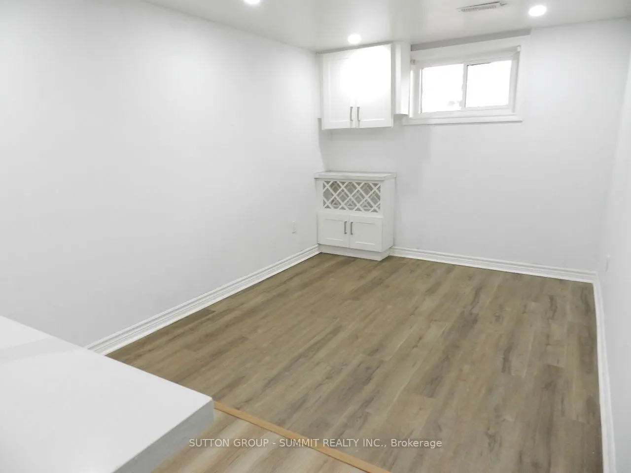 3406 ELLENGALE Drive, #LOWER