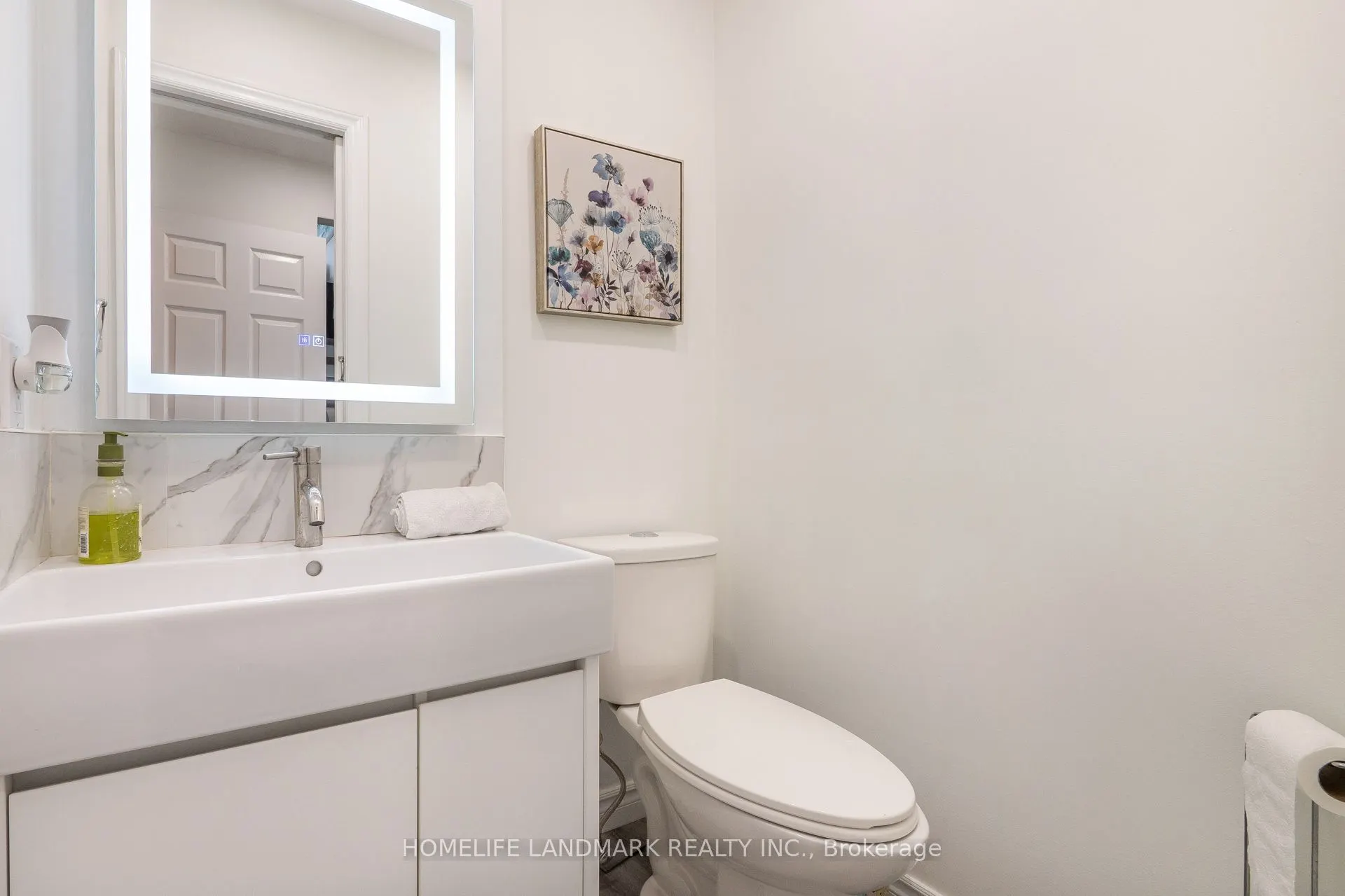 1544 Kirkrow Crescent