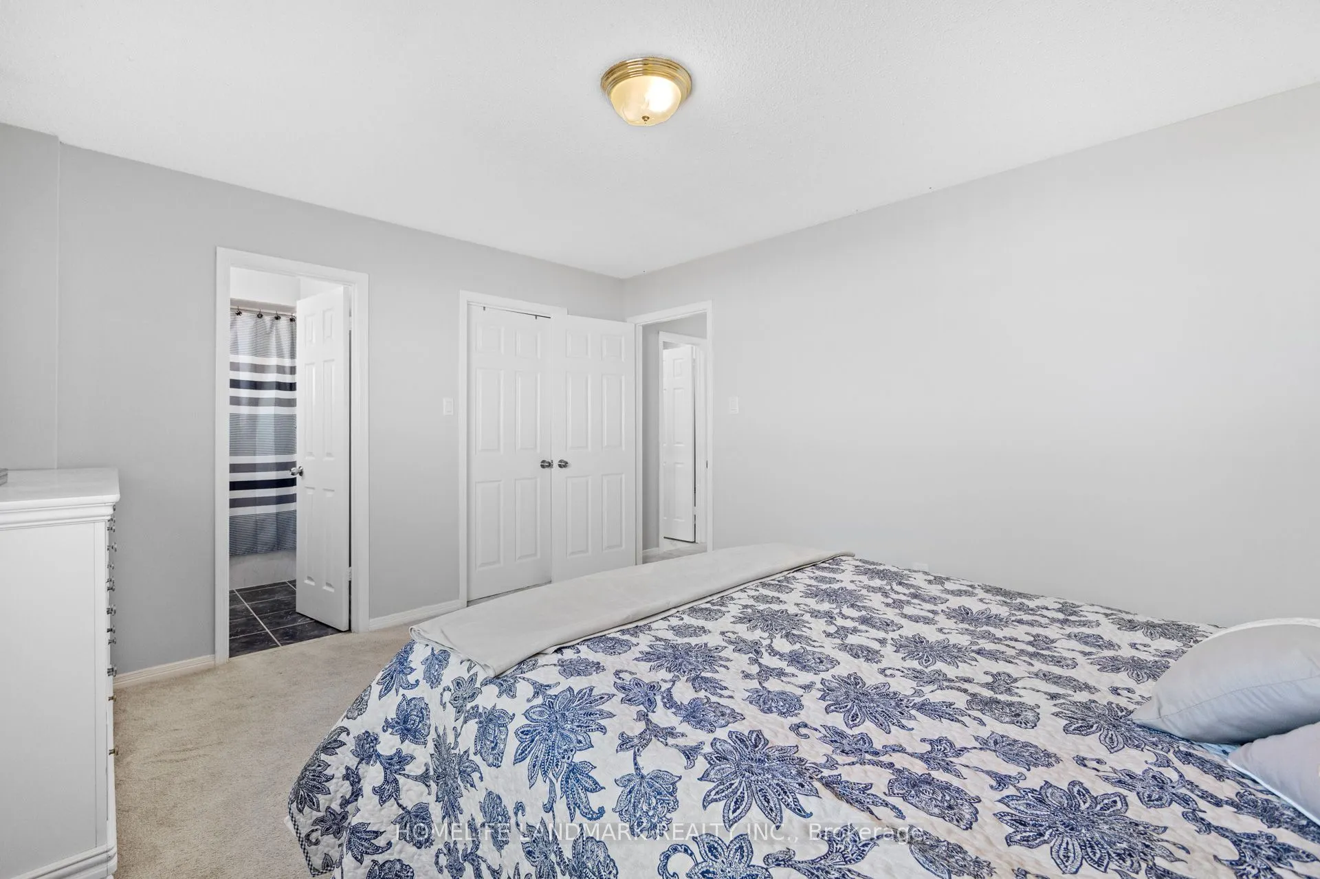 1544 Kirkrow Crescent