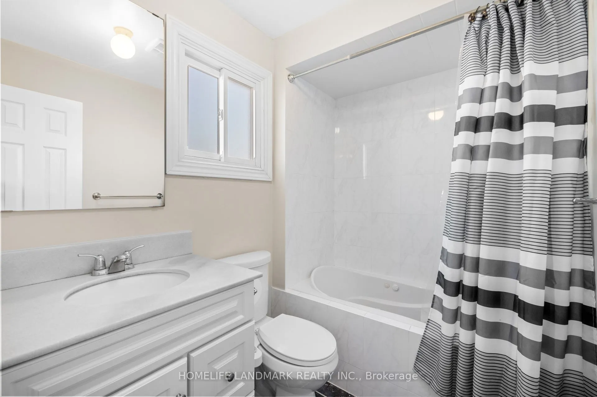 1544 Kirkrow Crescent