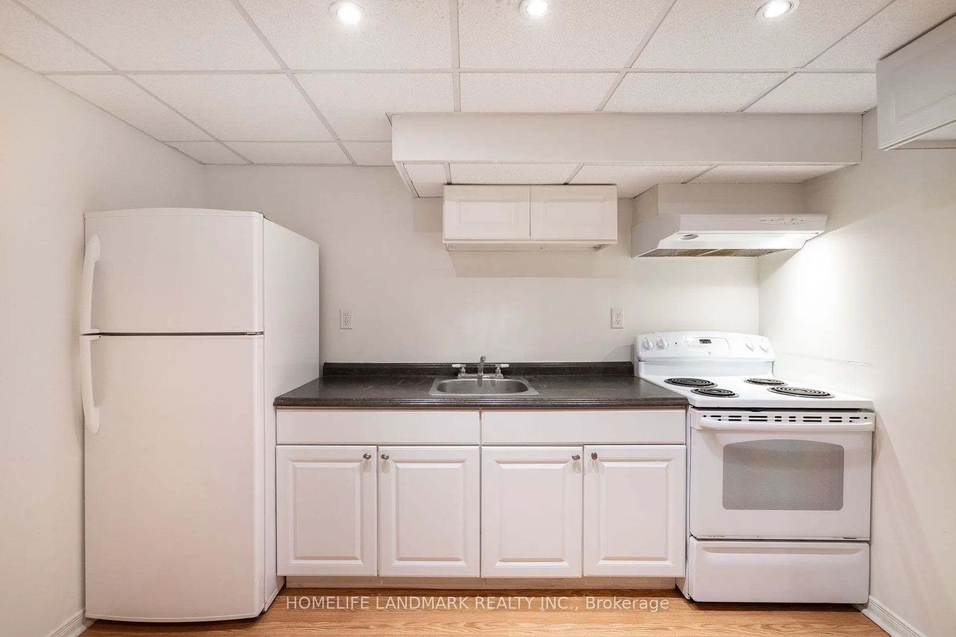 1544 Kirkrow Crescent