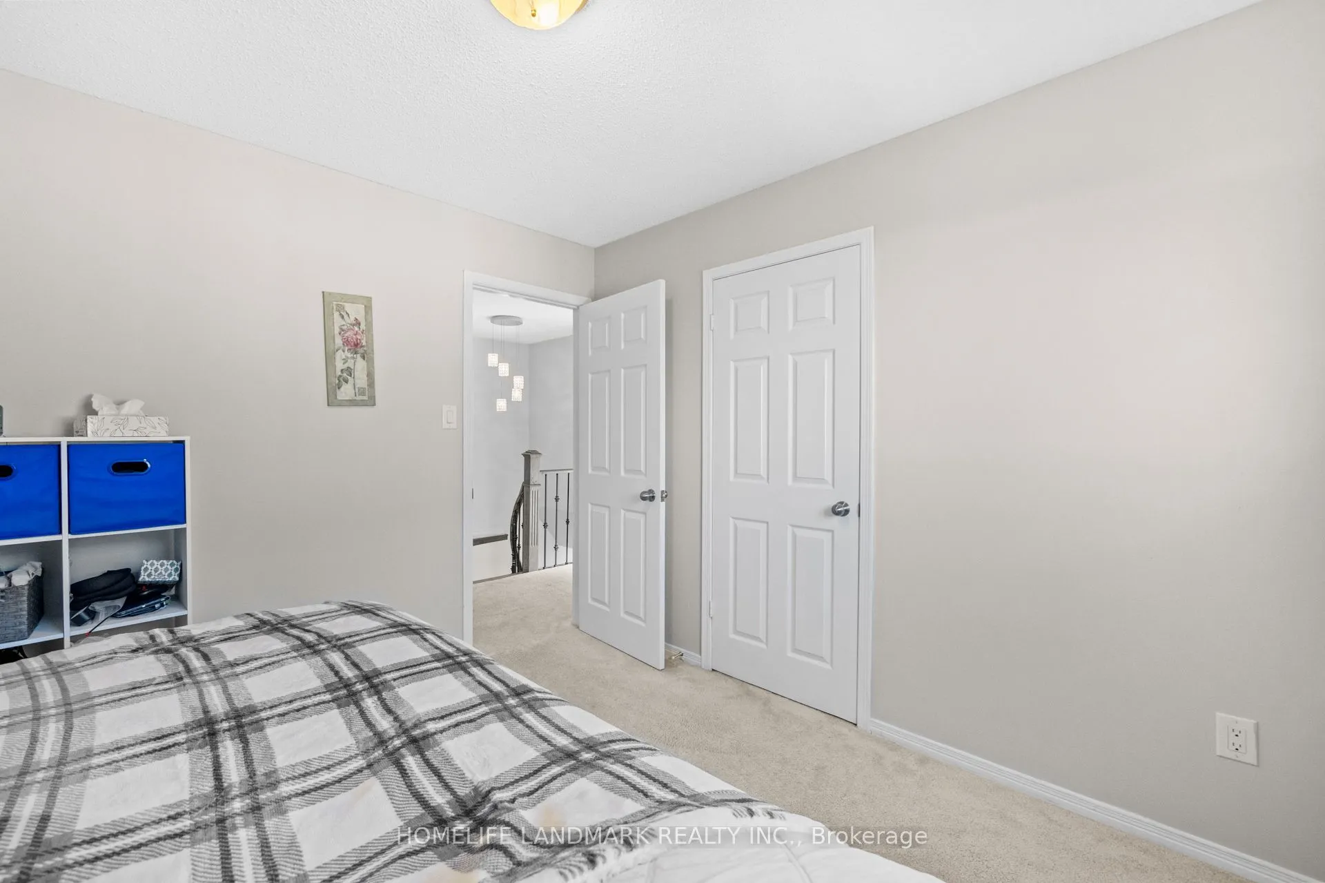 1544 Kirkrow Crescent