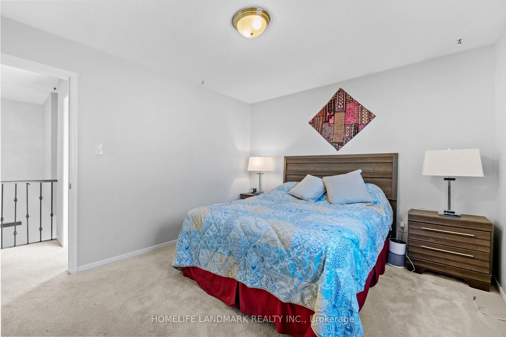 1544 Kirkrow Crescent