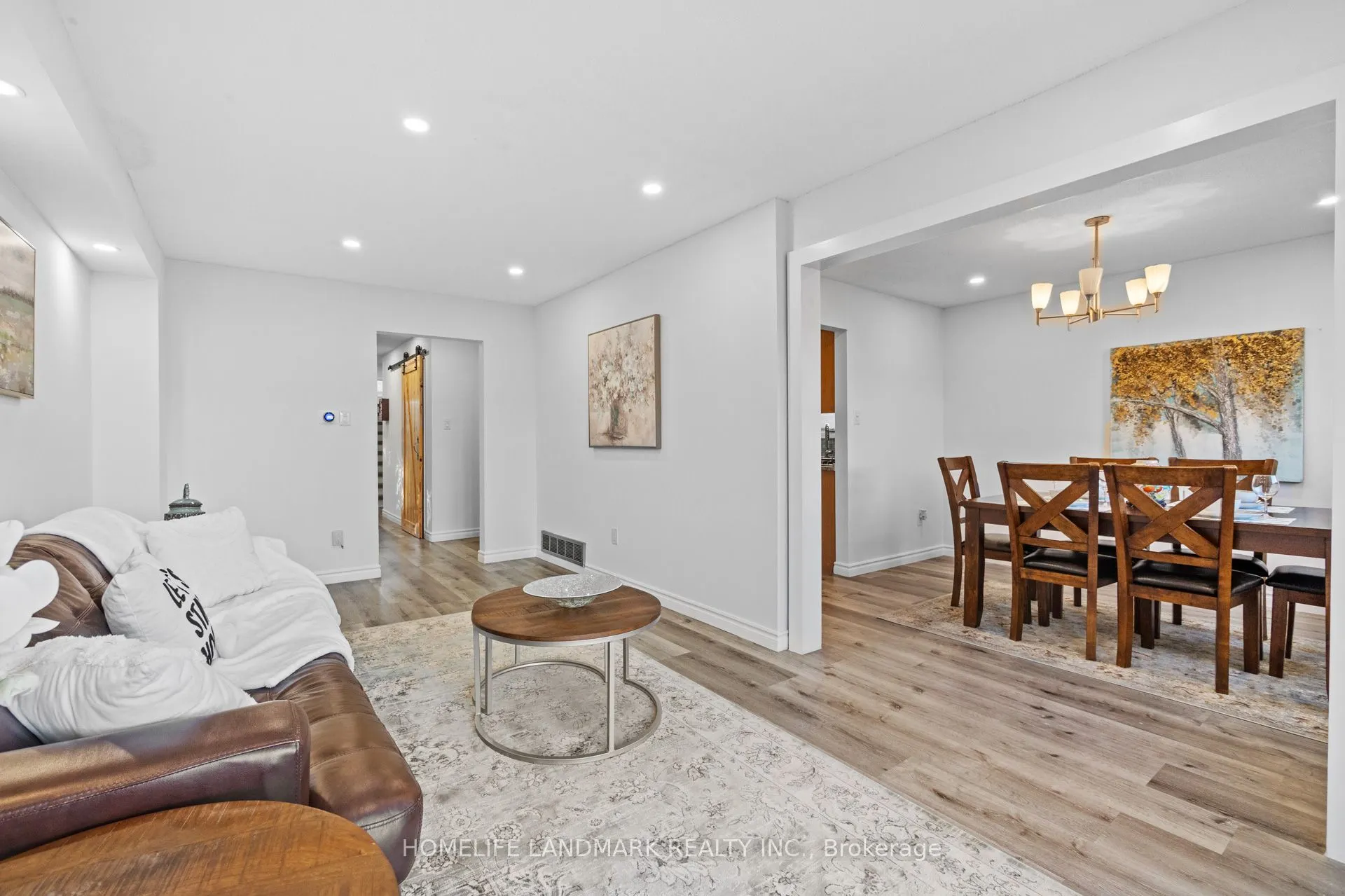 1544 Kirkrow Crescent