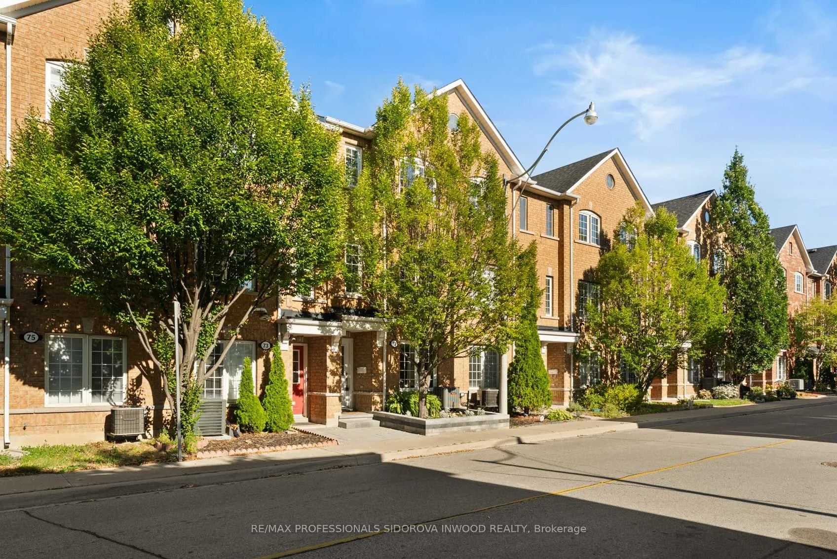 71 Birdstone Crescent, #52