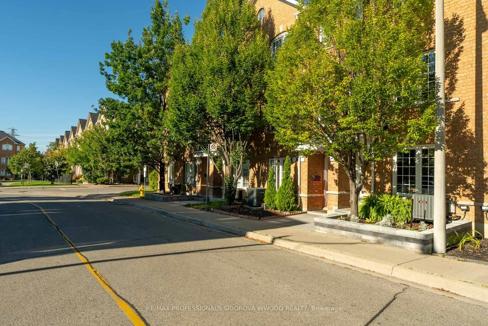 71 Birdstone Crescent, #52