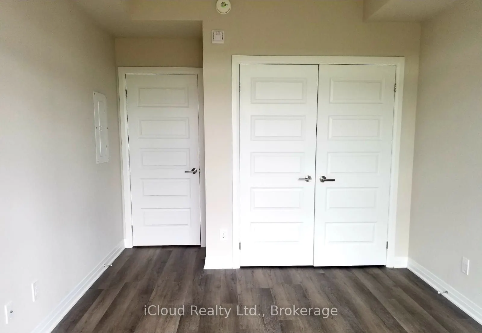 610 Farmstead Drive, #514