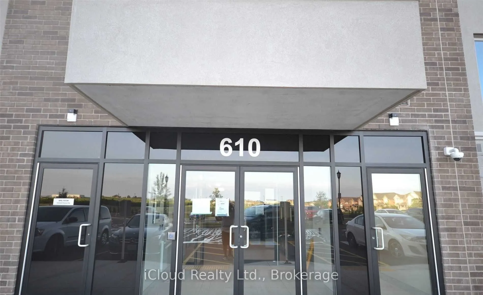 610 Farmstead Drive, #514