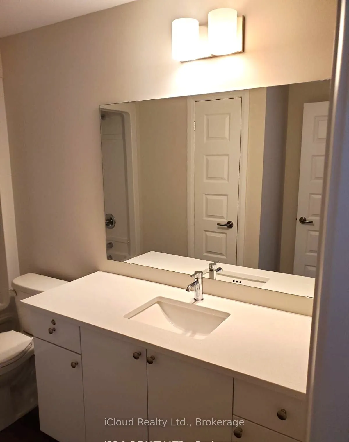 610 Farmstead Drive, #514