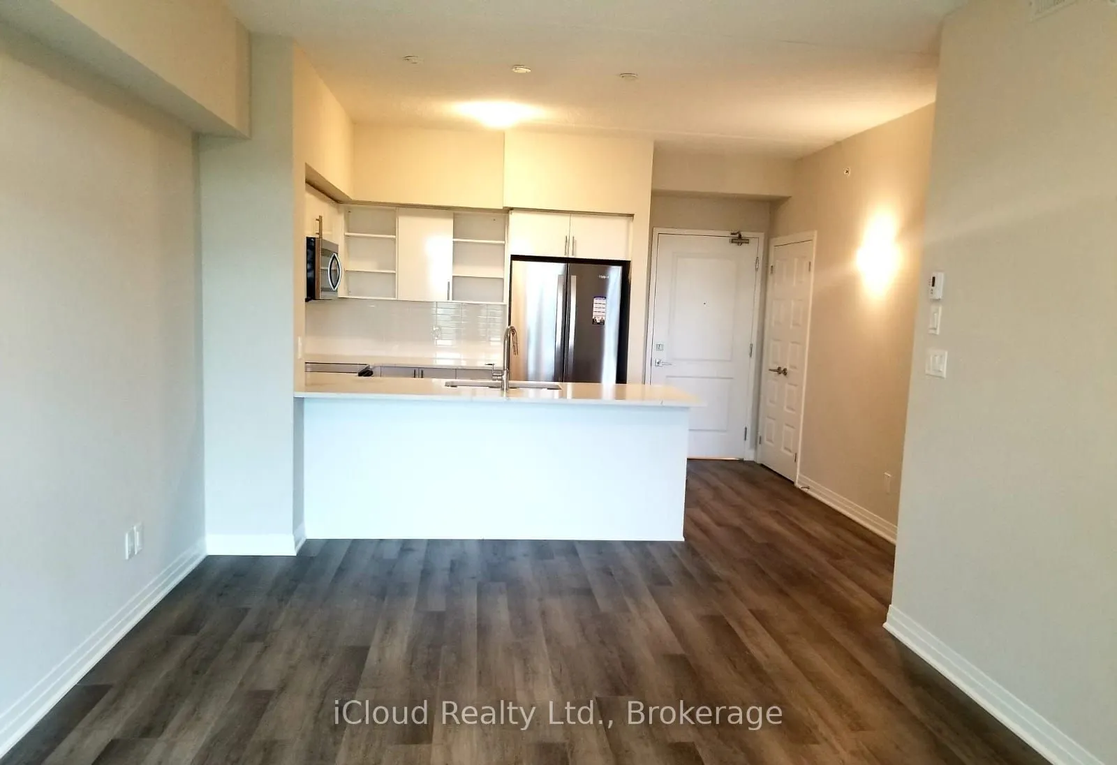 610 Farmstead Drive, #514