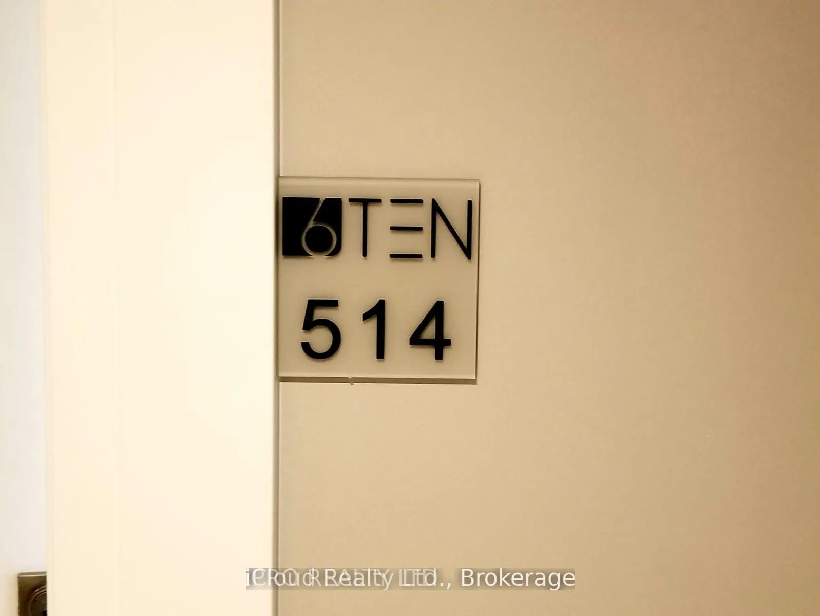 610 Farmstead Drive, #514