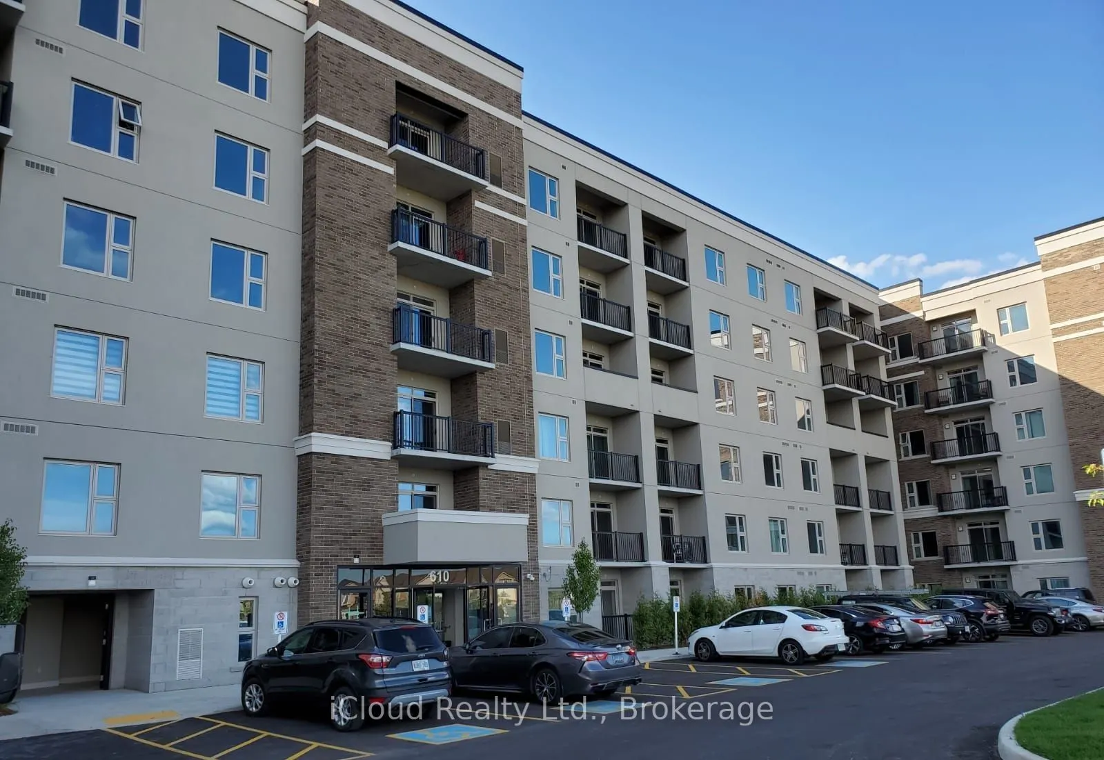 610 Farmstead Drive, #514