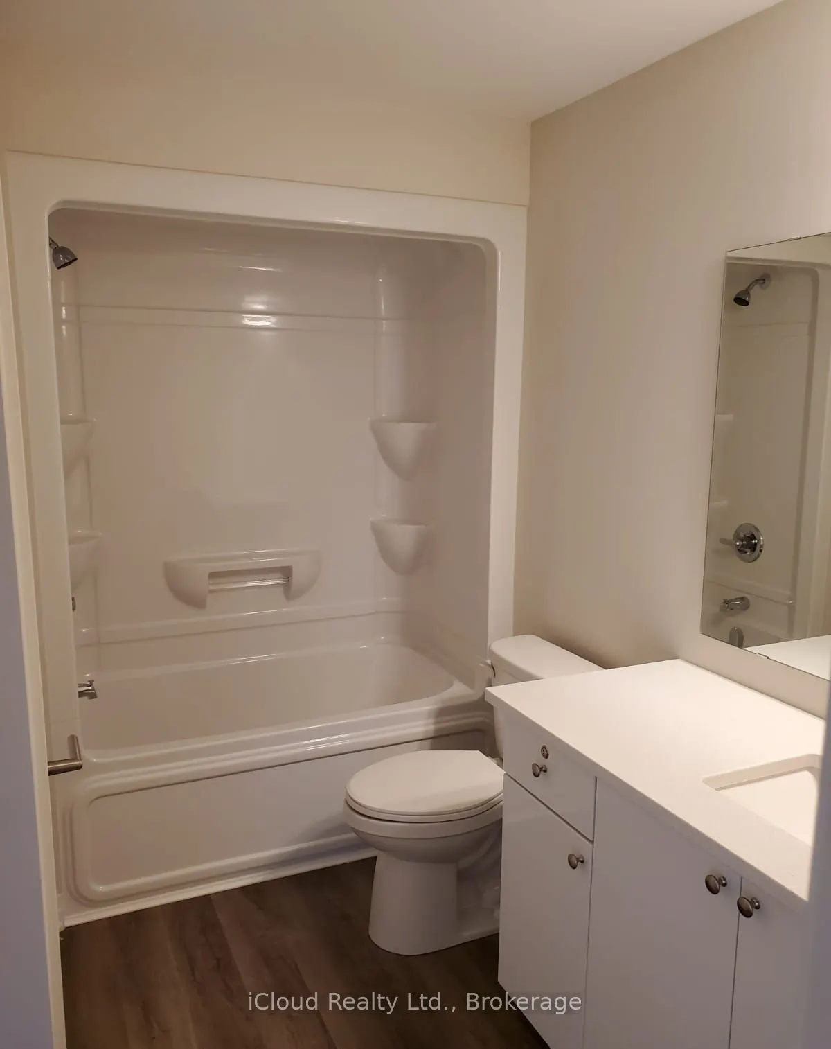 610 Farmstead Drive, #514