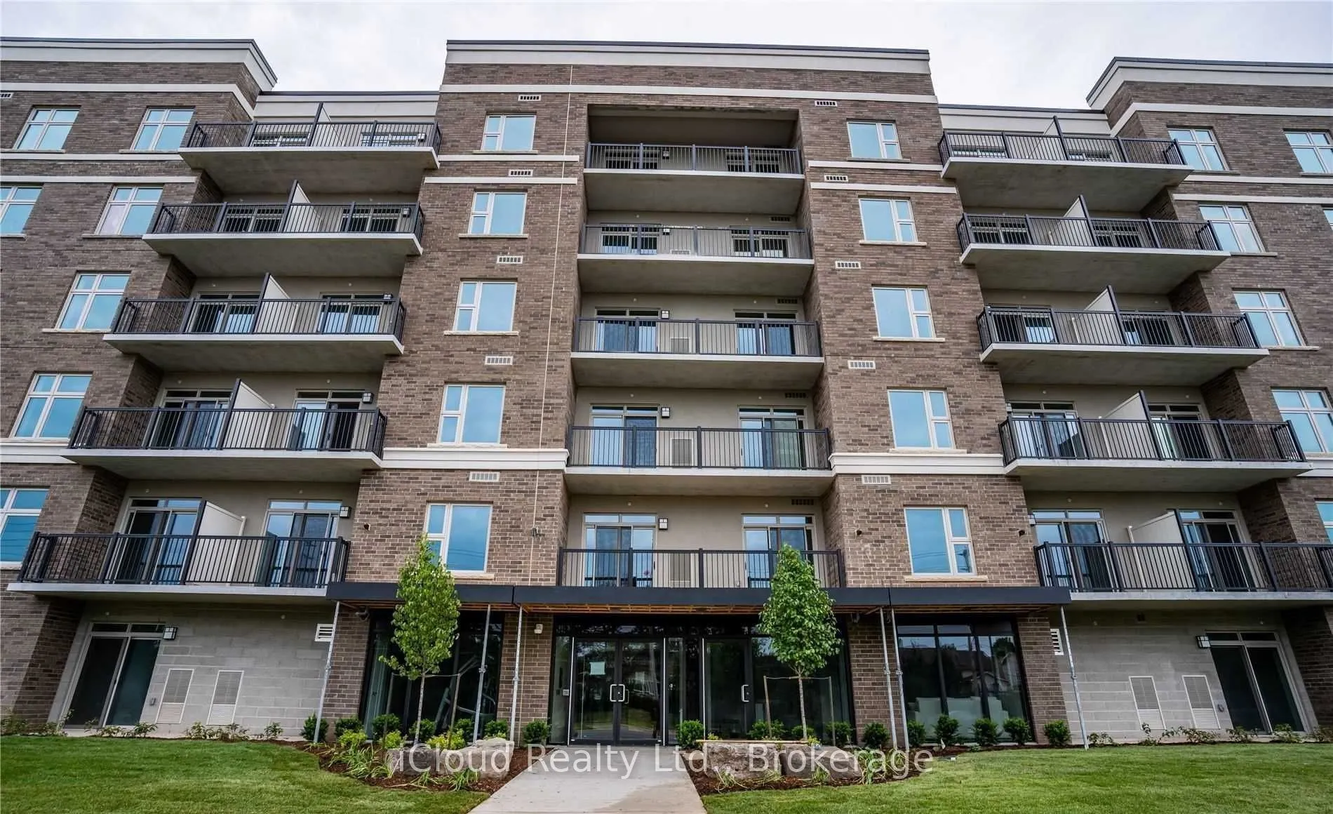 610 Farmstead Drive, #514