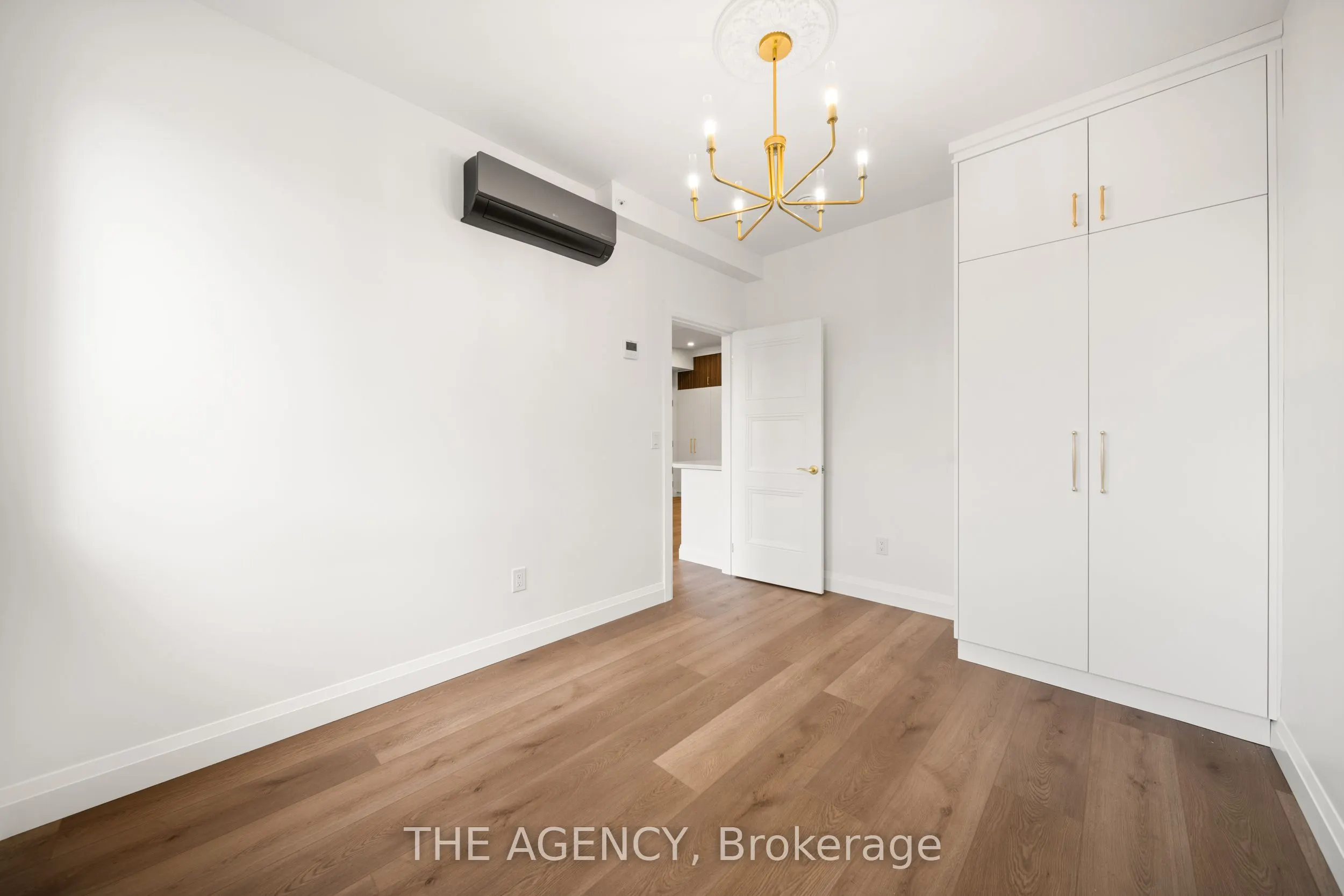 153 Main Street E, #1