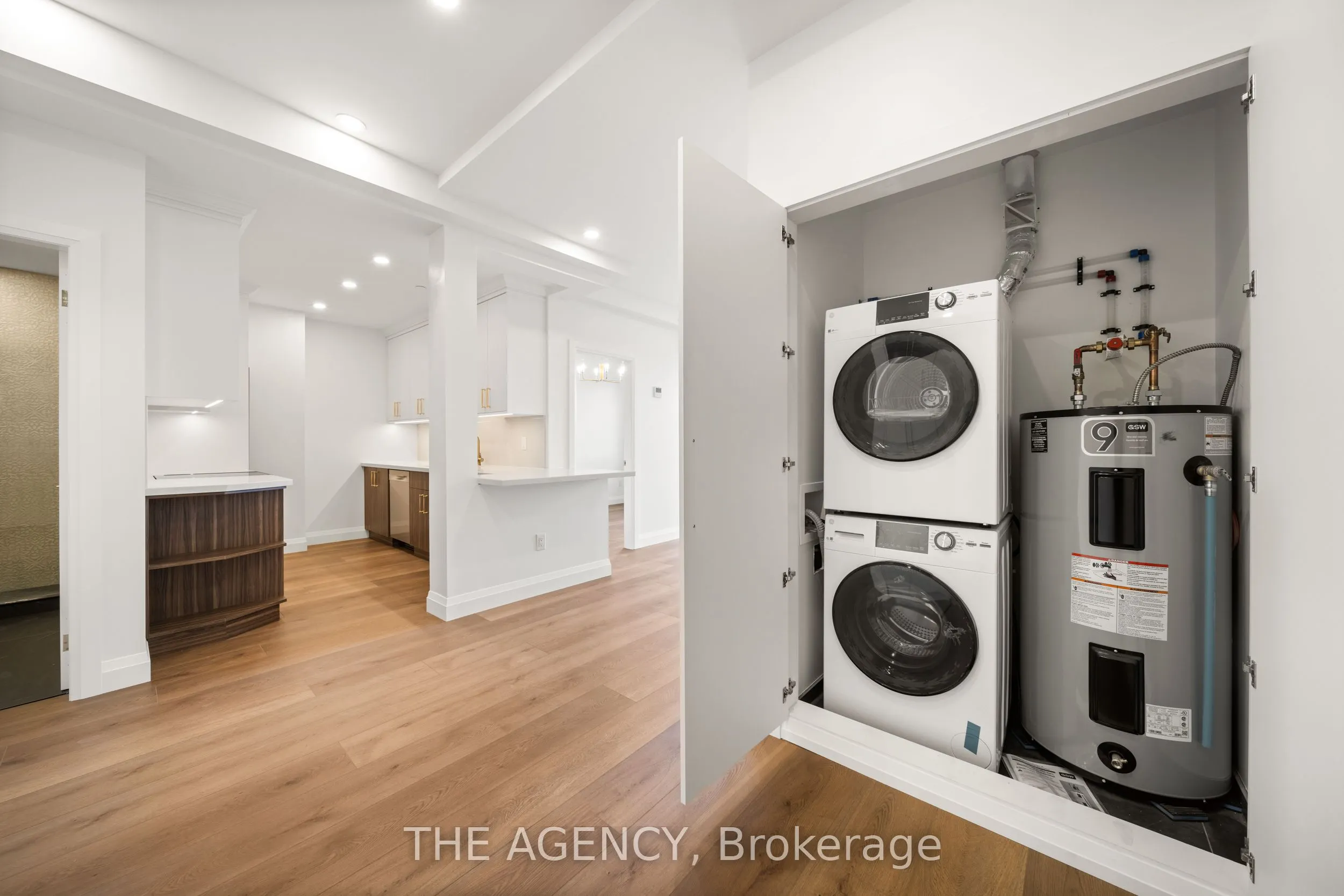 153 Main Street E, #1