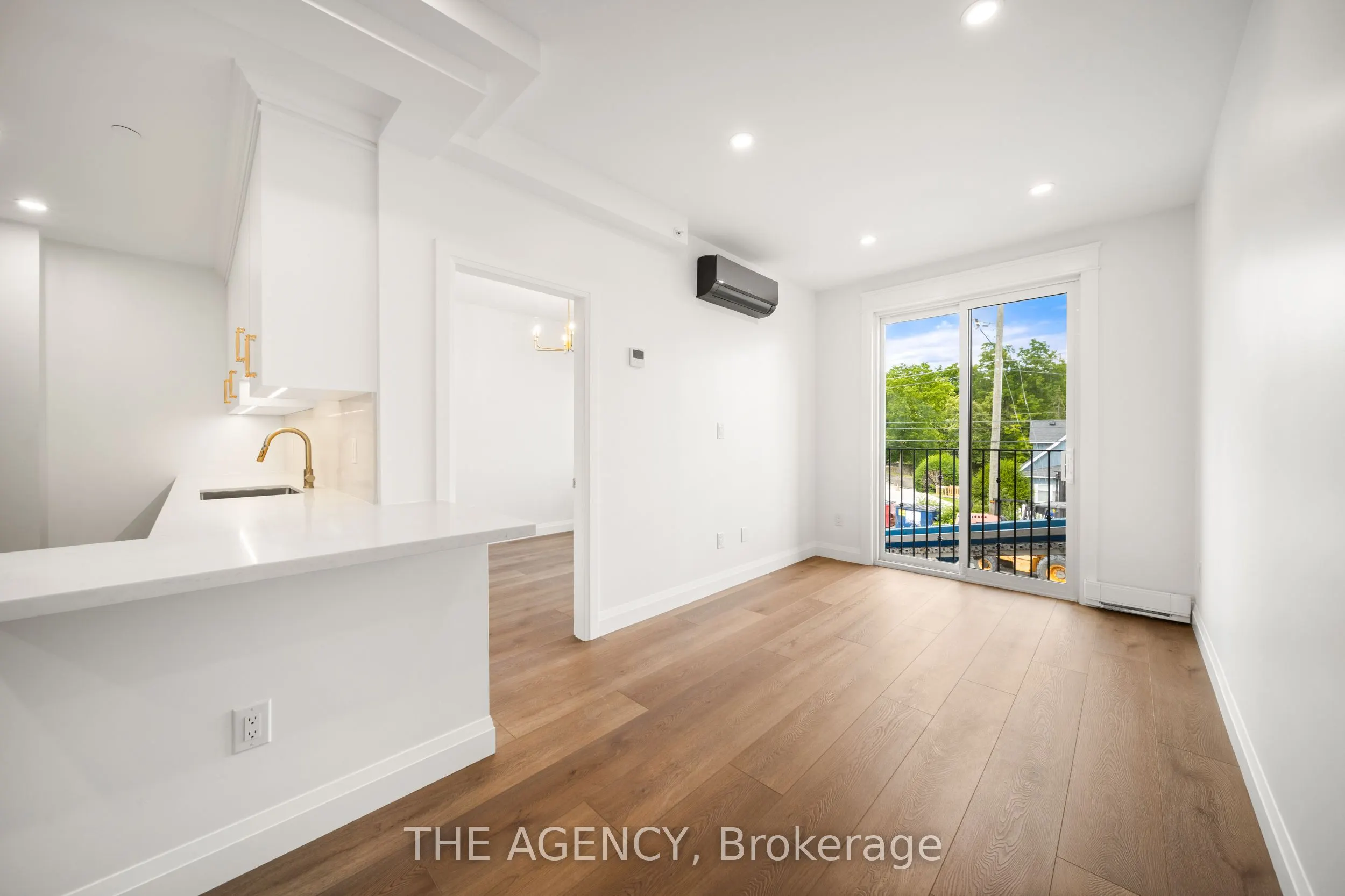 153 Main Street E, #1