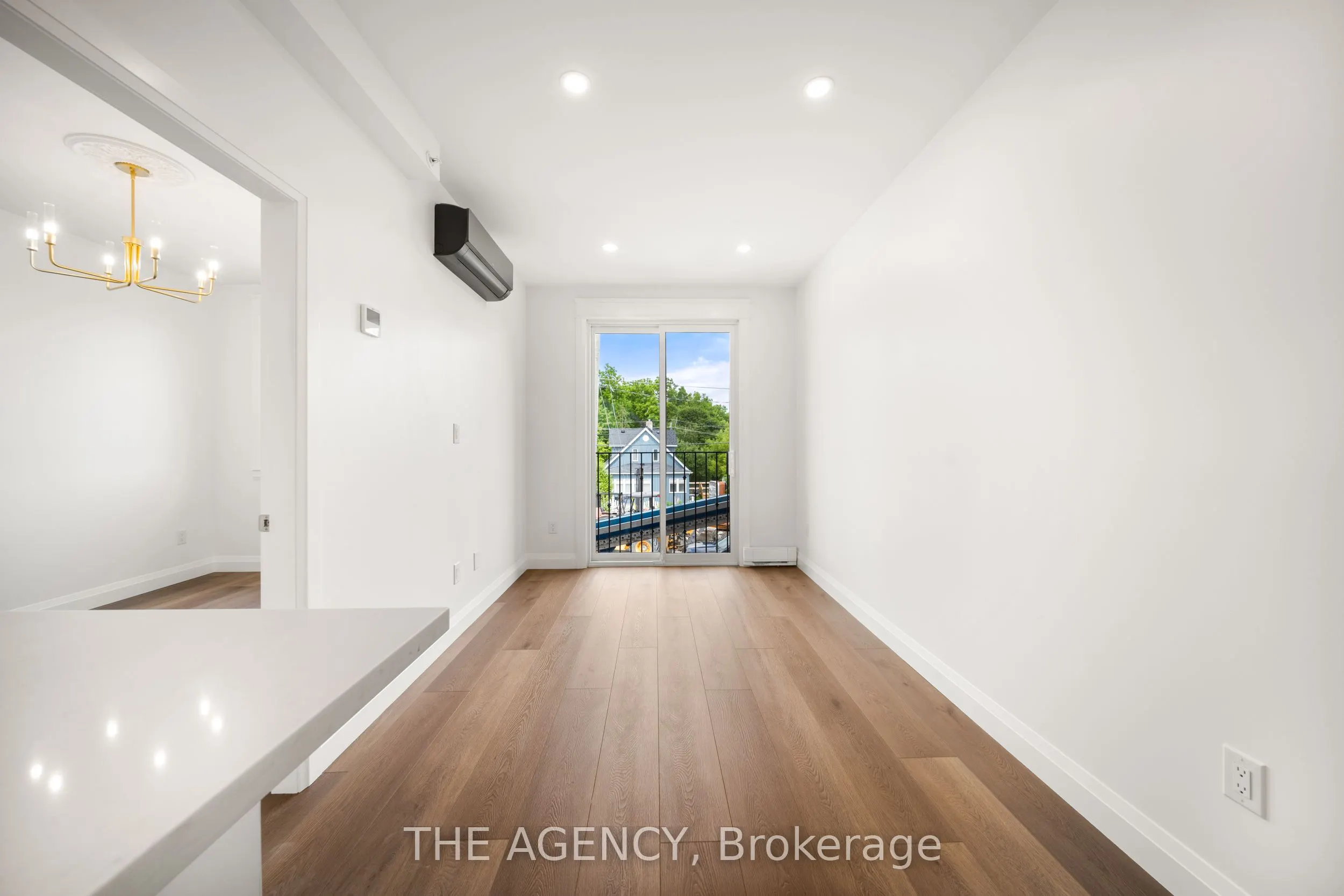 153 Main Street E, #1