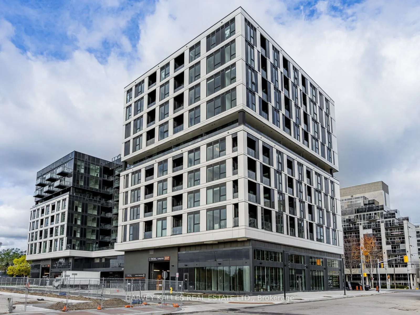 1037 The Queensway, #425