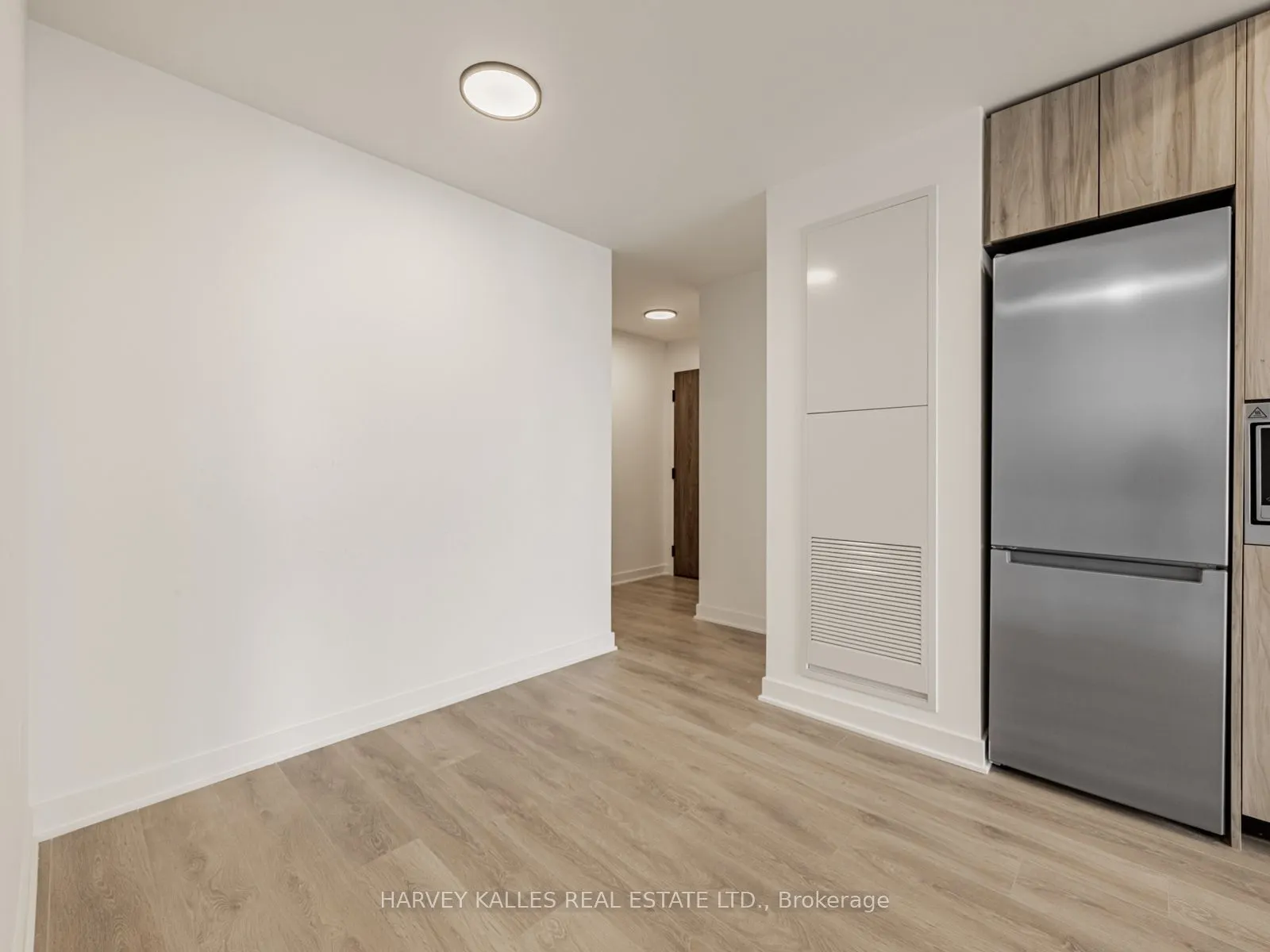 1037 The Queensway, #425