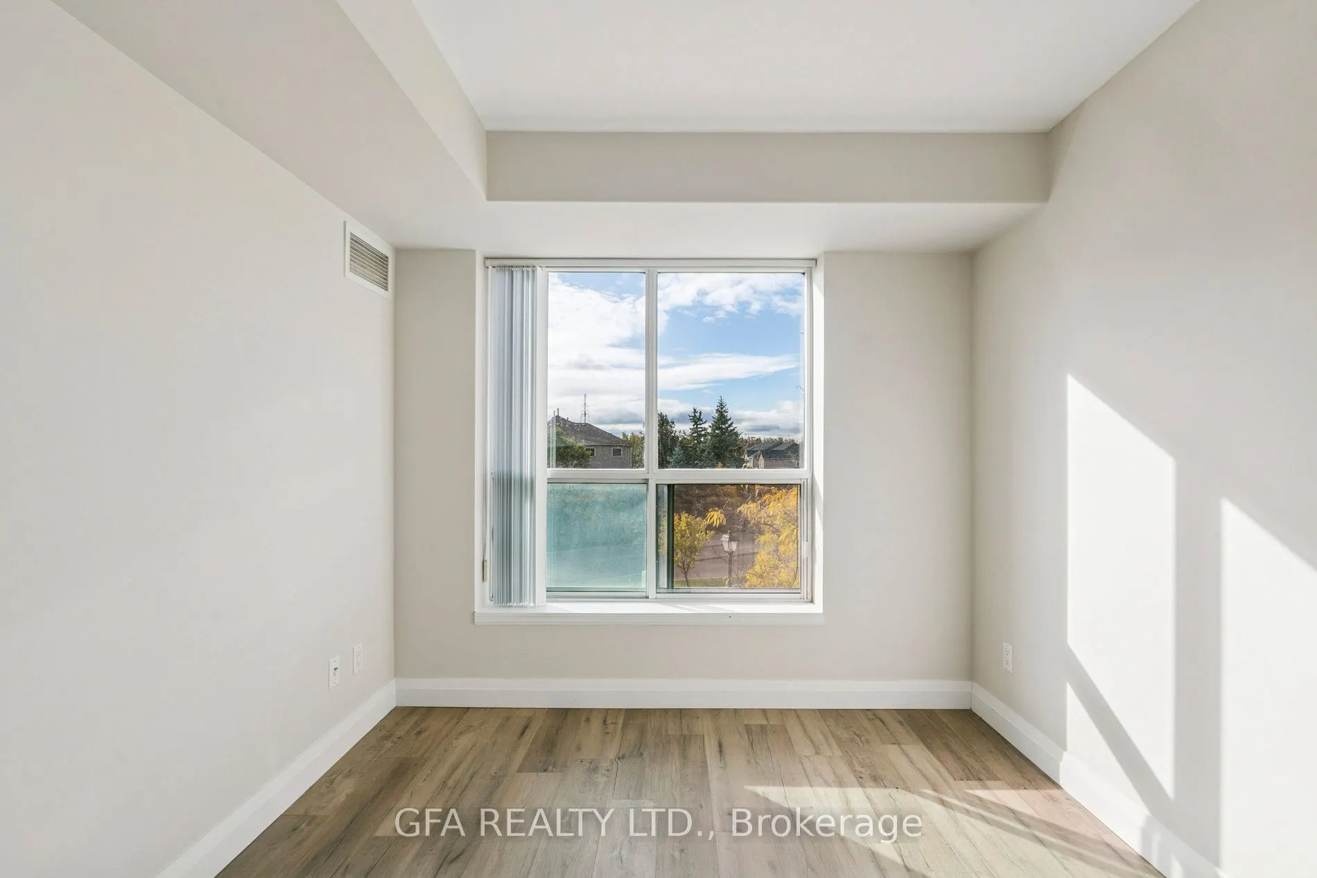 4879 Kimbermount Avenue, #308