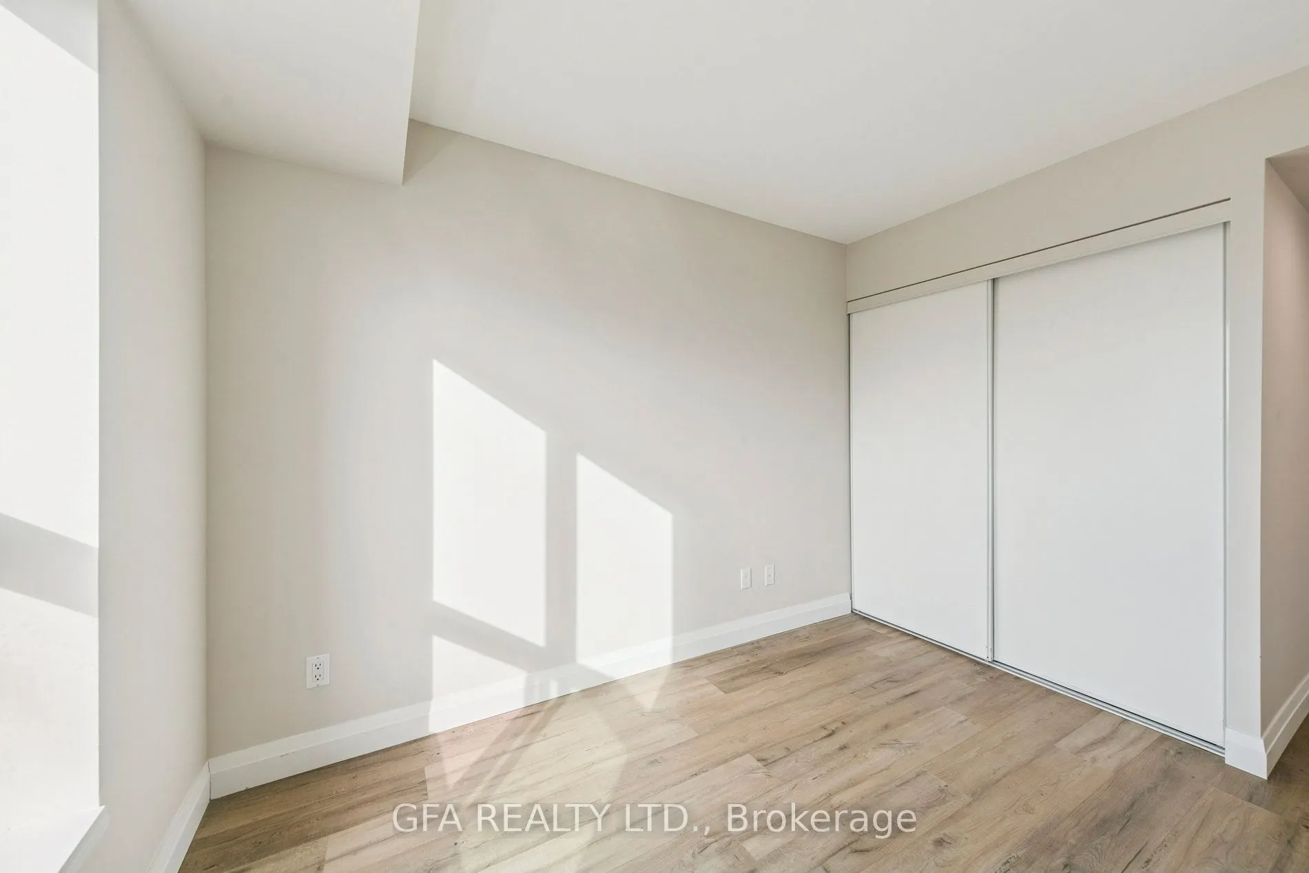 4879 Kimbermount Avenue, #308