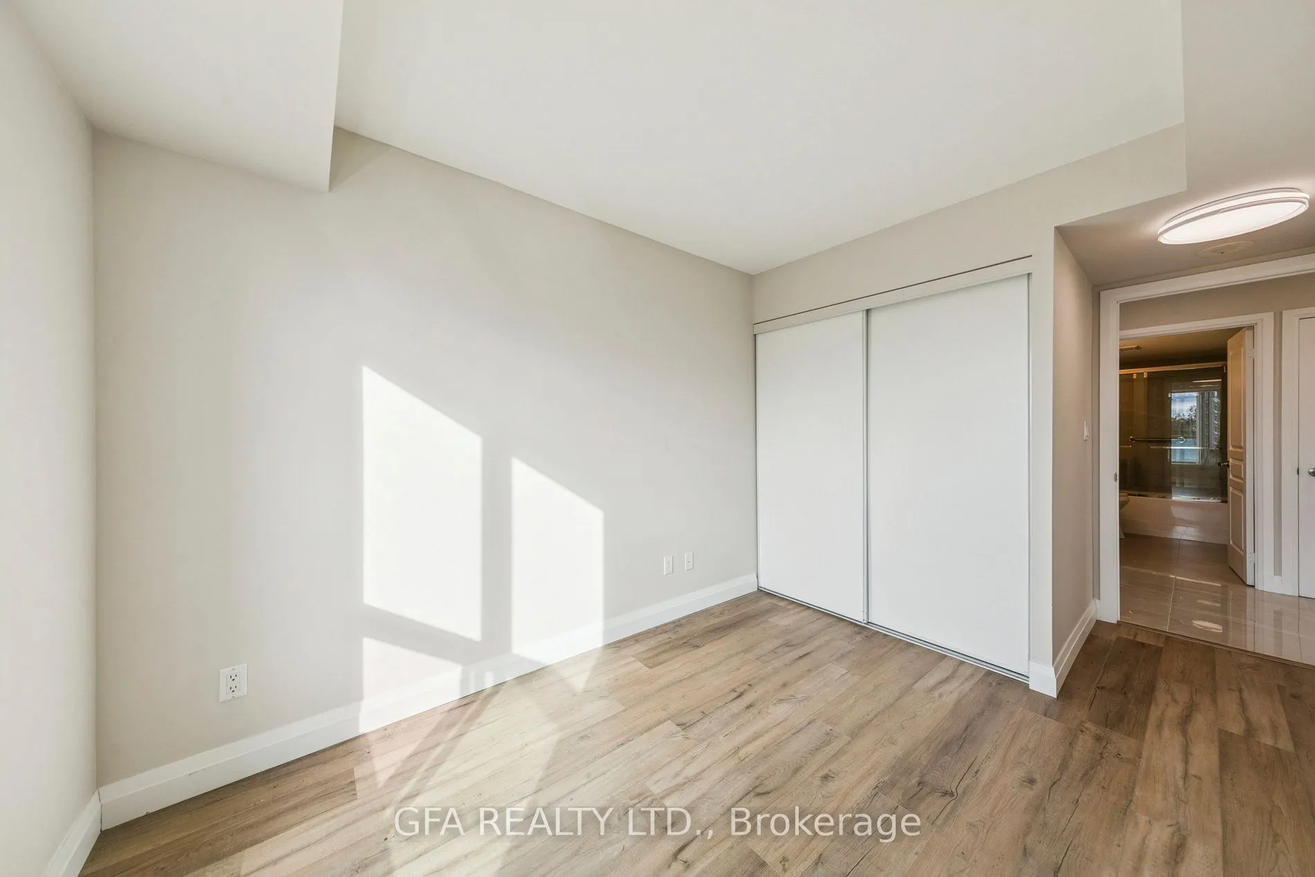 4879 Kimbermount Avenue, #308