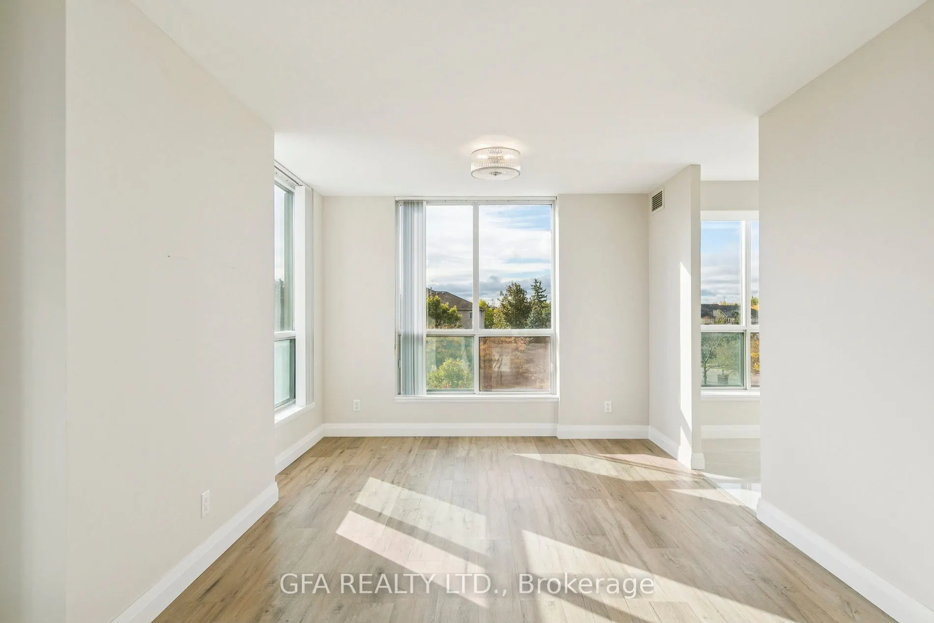 4879 Kimbermount Avenue, #308