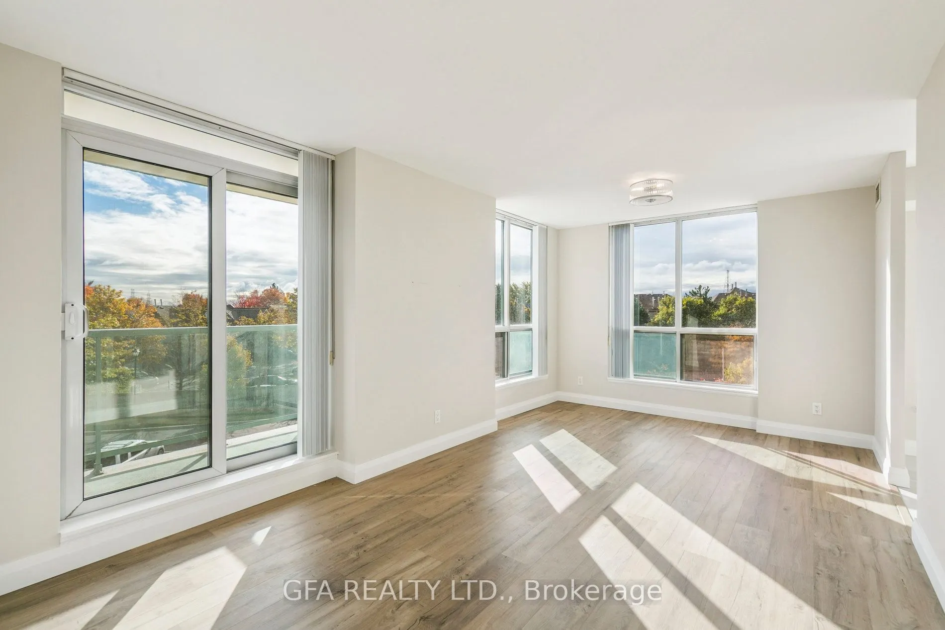 4879 Kimbermount Avenue, #308