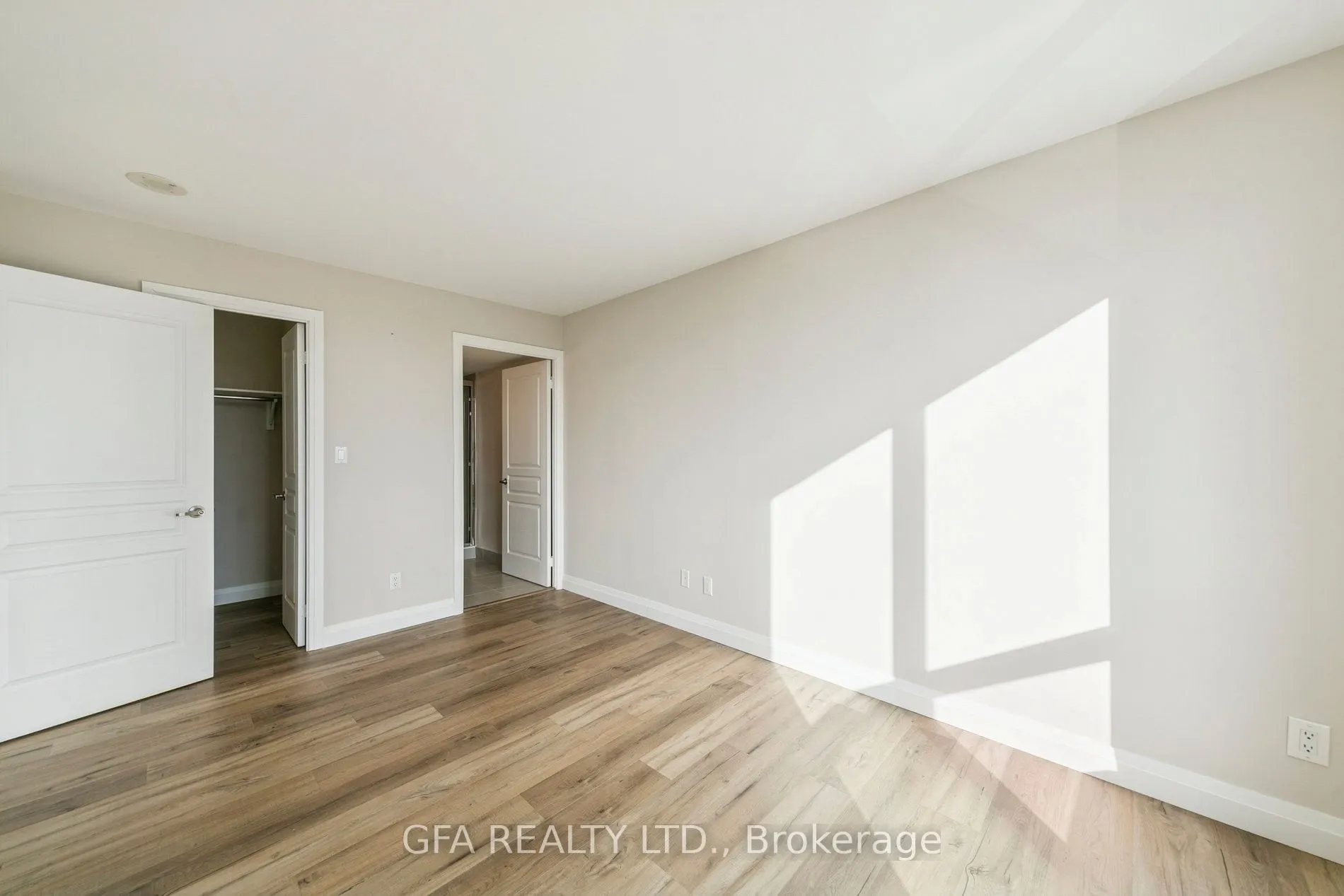 4879 Kimbermount Avenue, #308