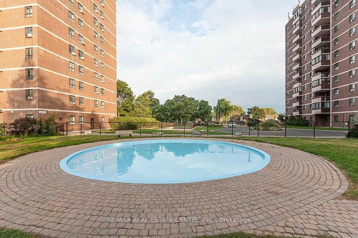 1615 Bloor Street, #1111