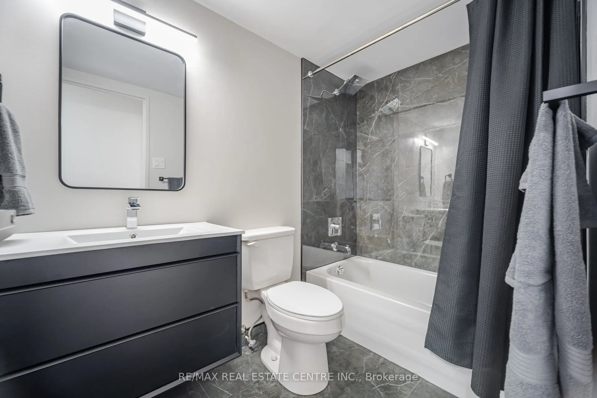 1615 Bloor Street, #1111