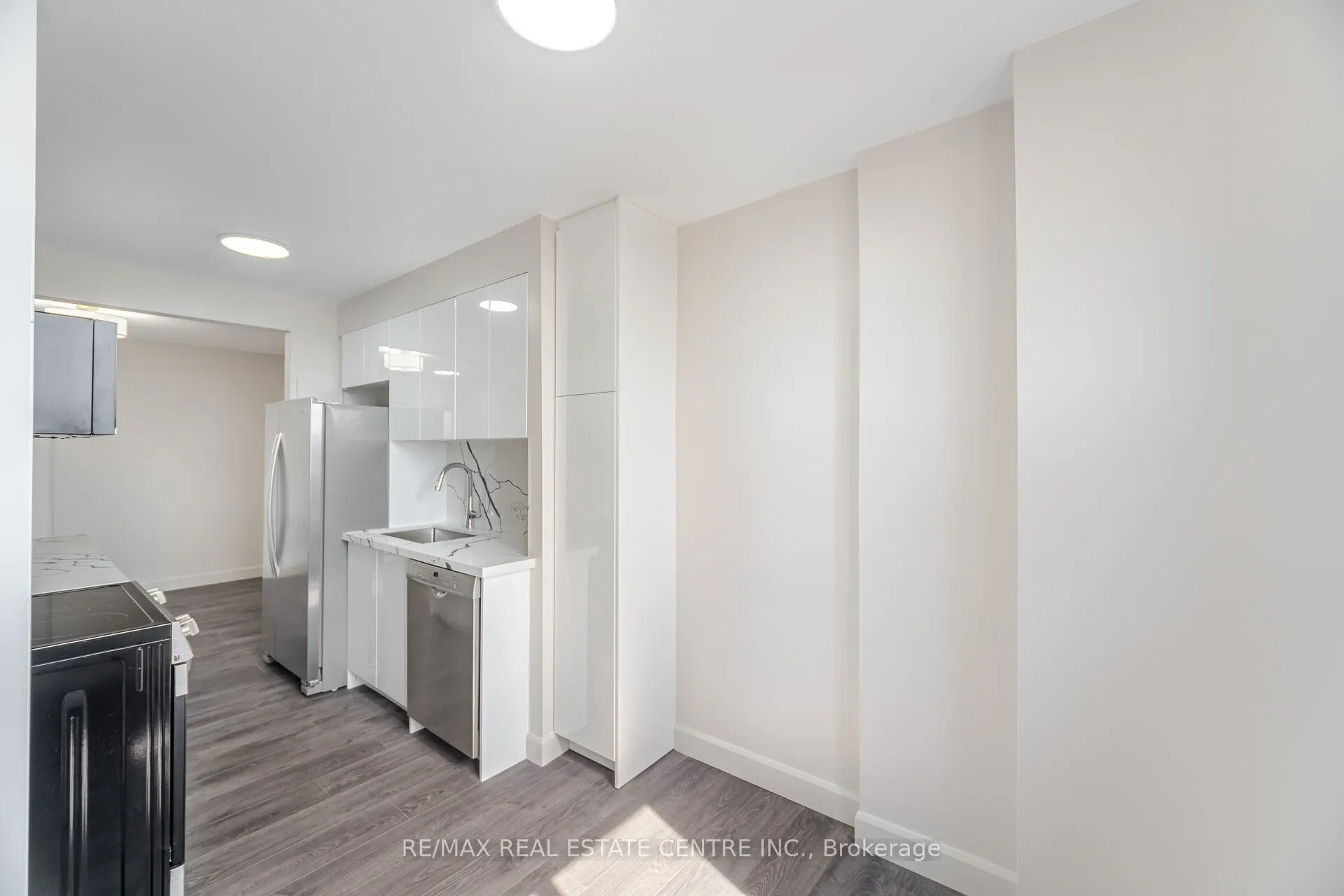 1615 Bloor Street, #1111