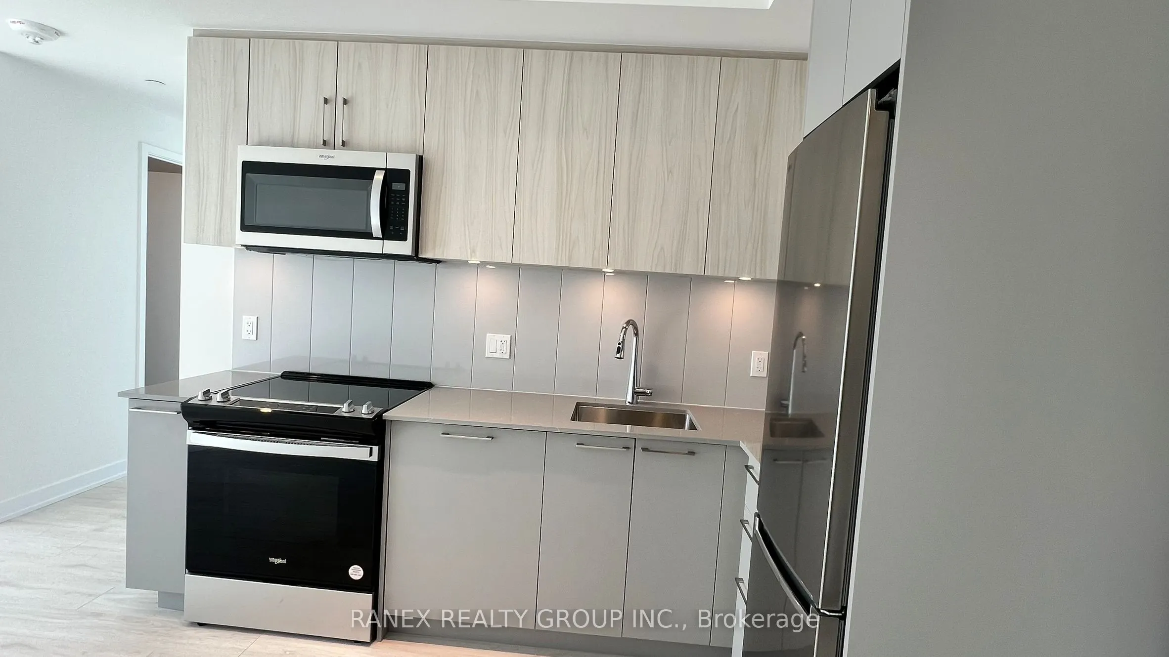 500 Plains Road E, #206