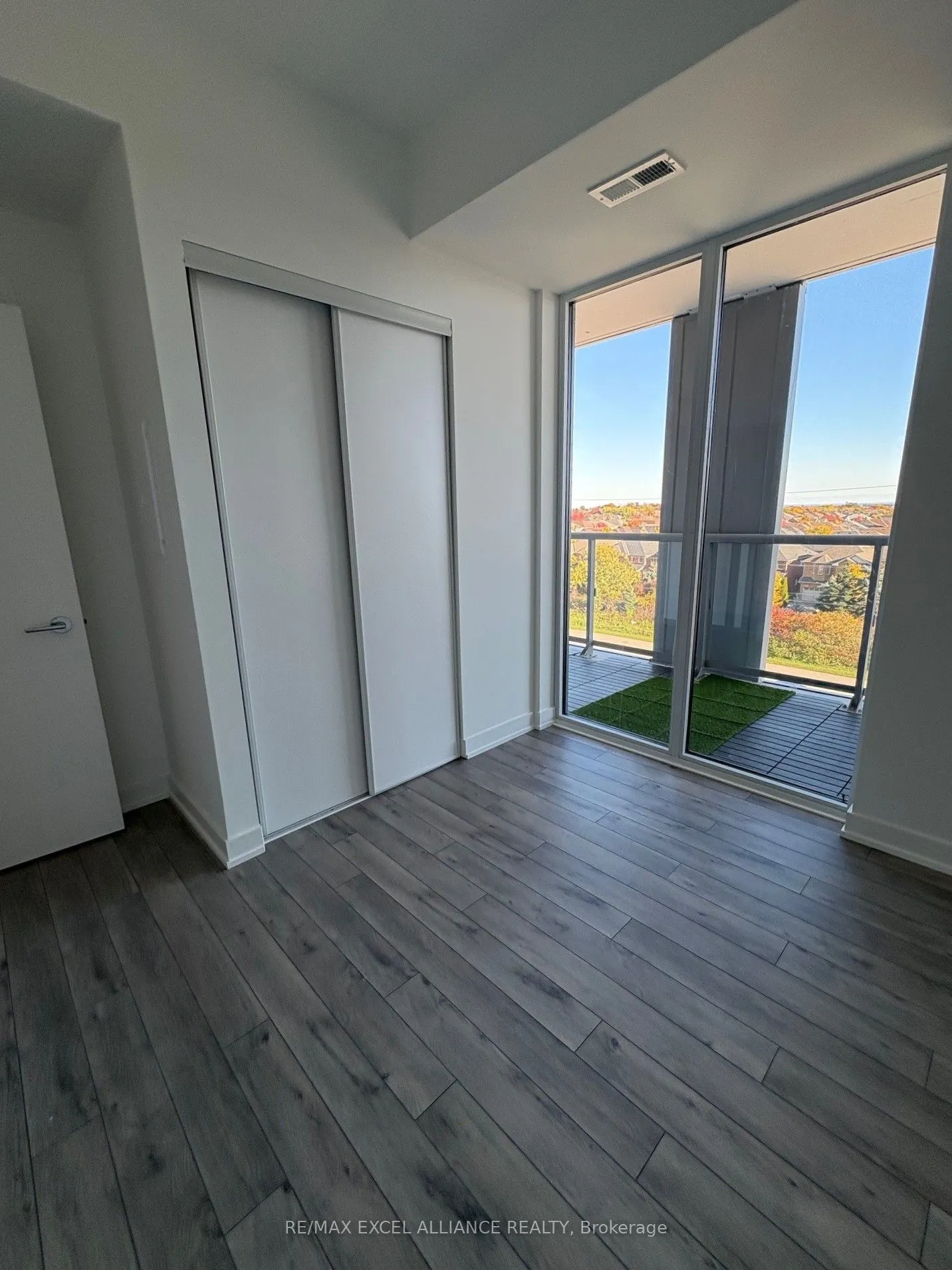 1005 Dundas Street E, #620